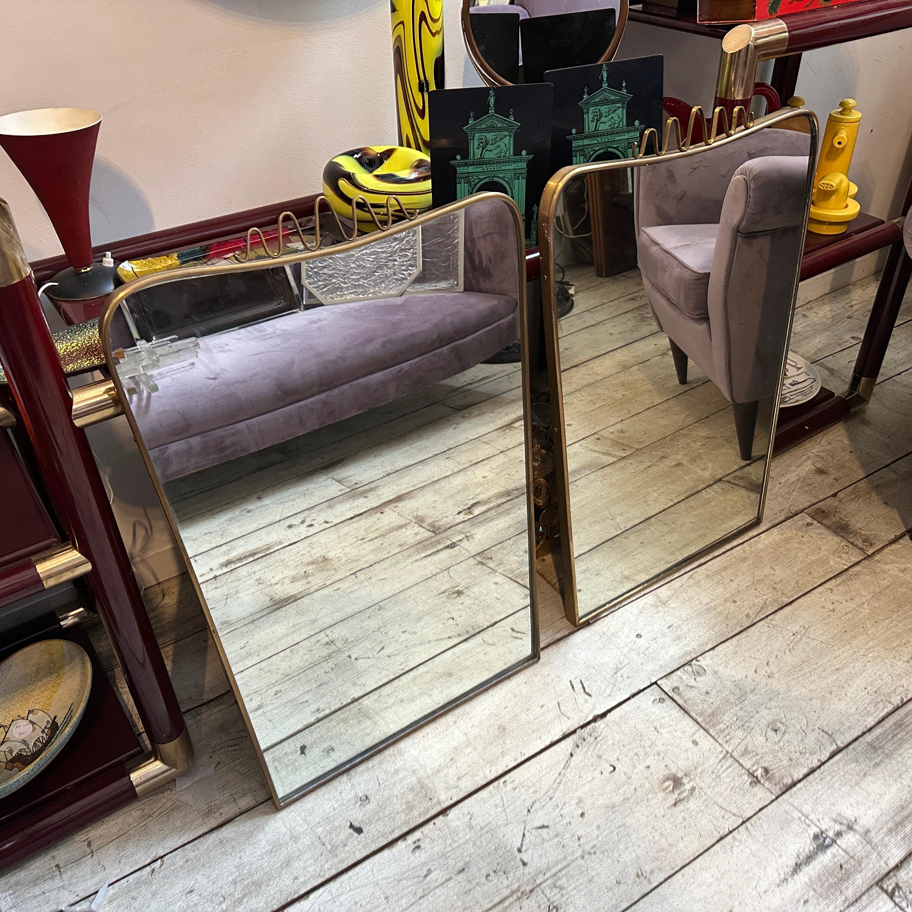 Two Iconic 1950s Mid-Century Modern Brass Wall Mirrors by Gio Ponti For Sale 4