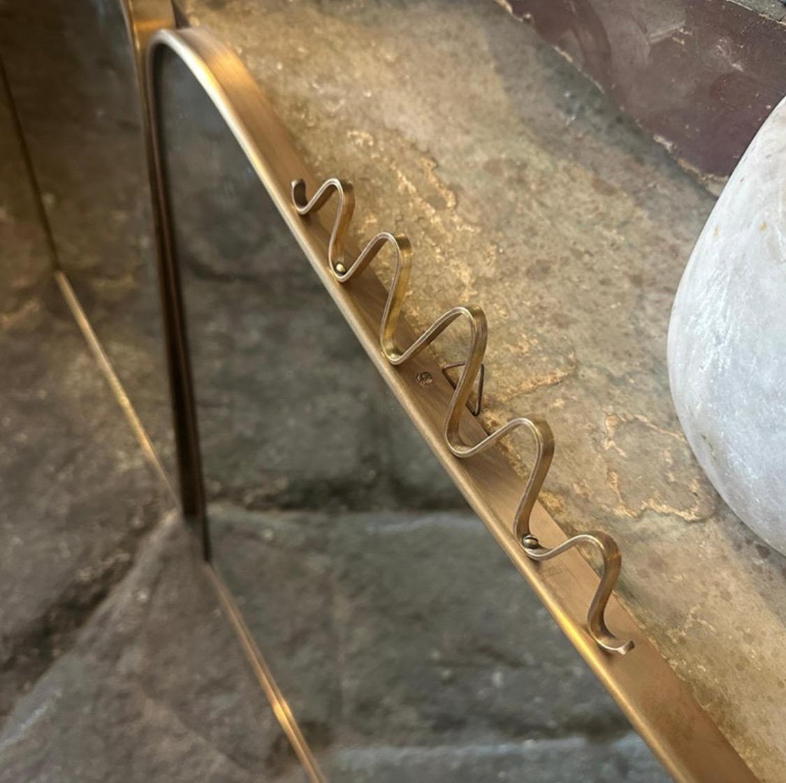 Two Iconic 1950s Mid-Century Modern Brass Wall Mirrors by Gio Ponti For Sale 2