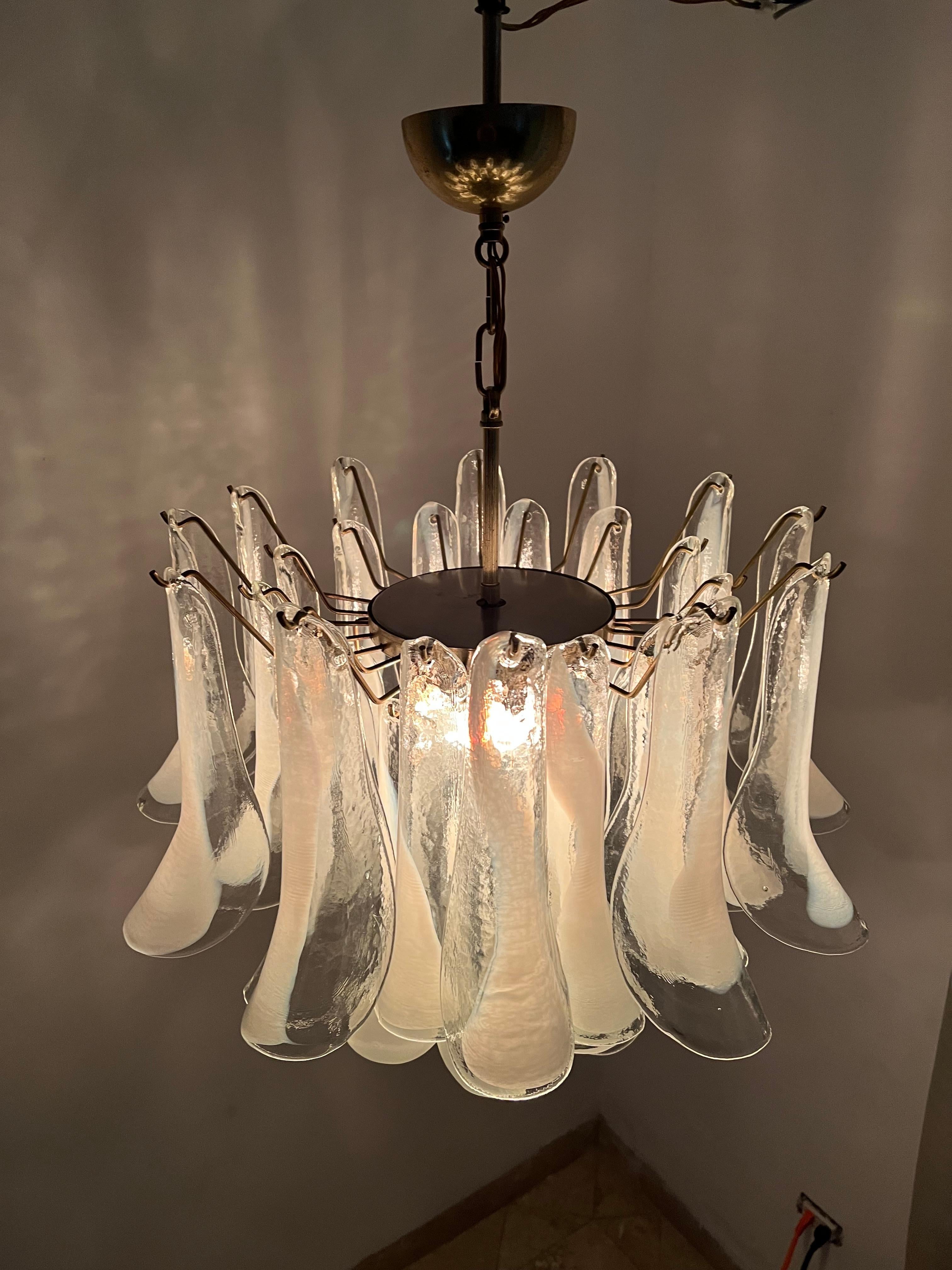 Two Identical Signed Mid-Century Modern Chandeliers, La Murrina in Murano Glass For Sale 7