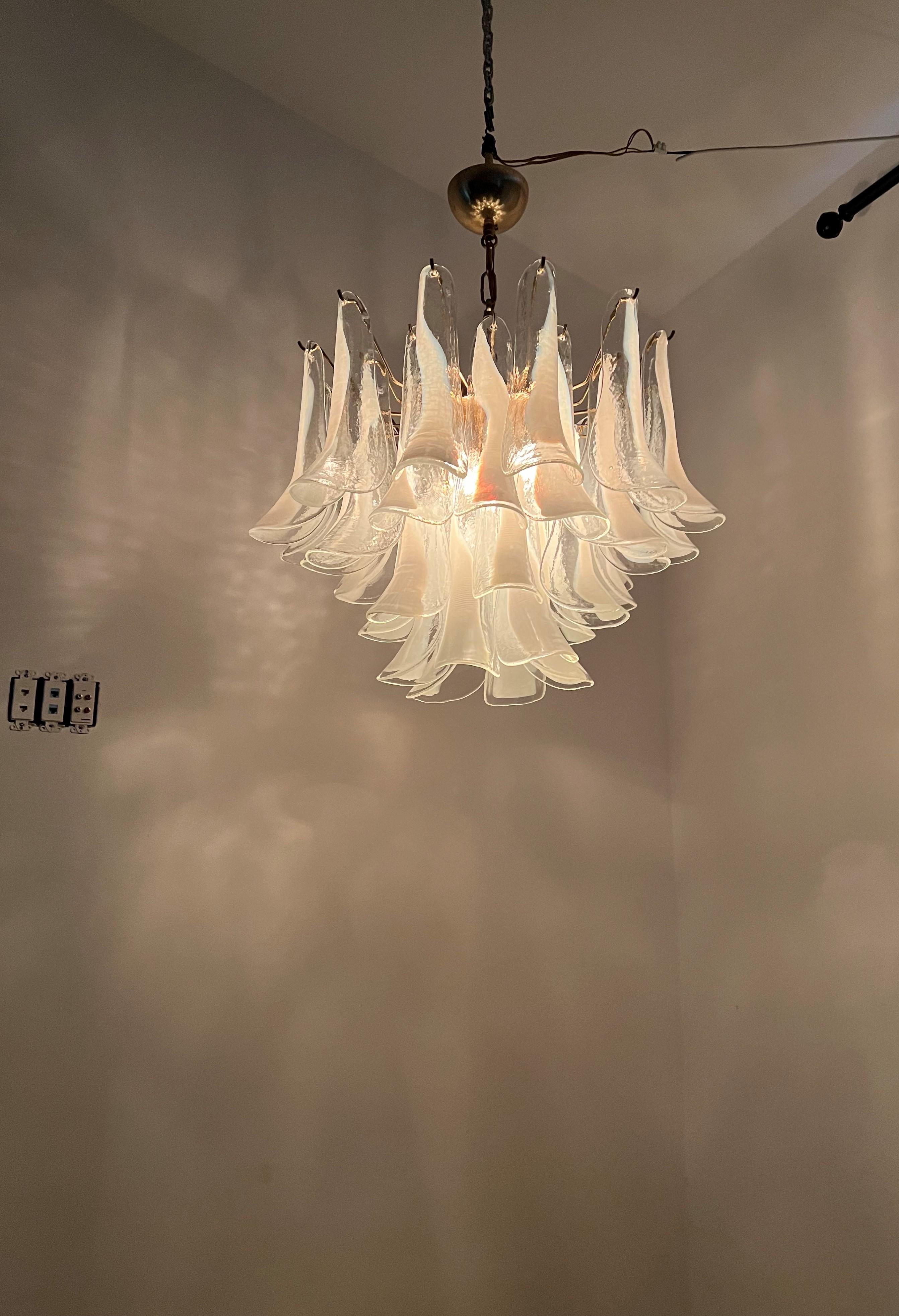 Two Identical Signed Mid-Century Modern Chandeliers, La Murrina in Murano Glass For Sale 10