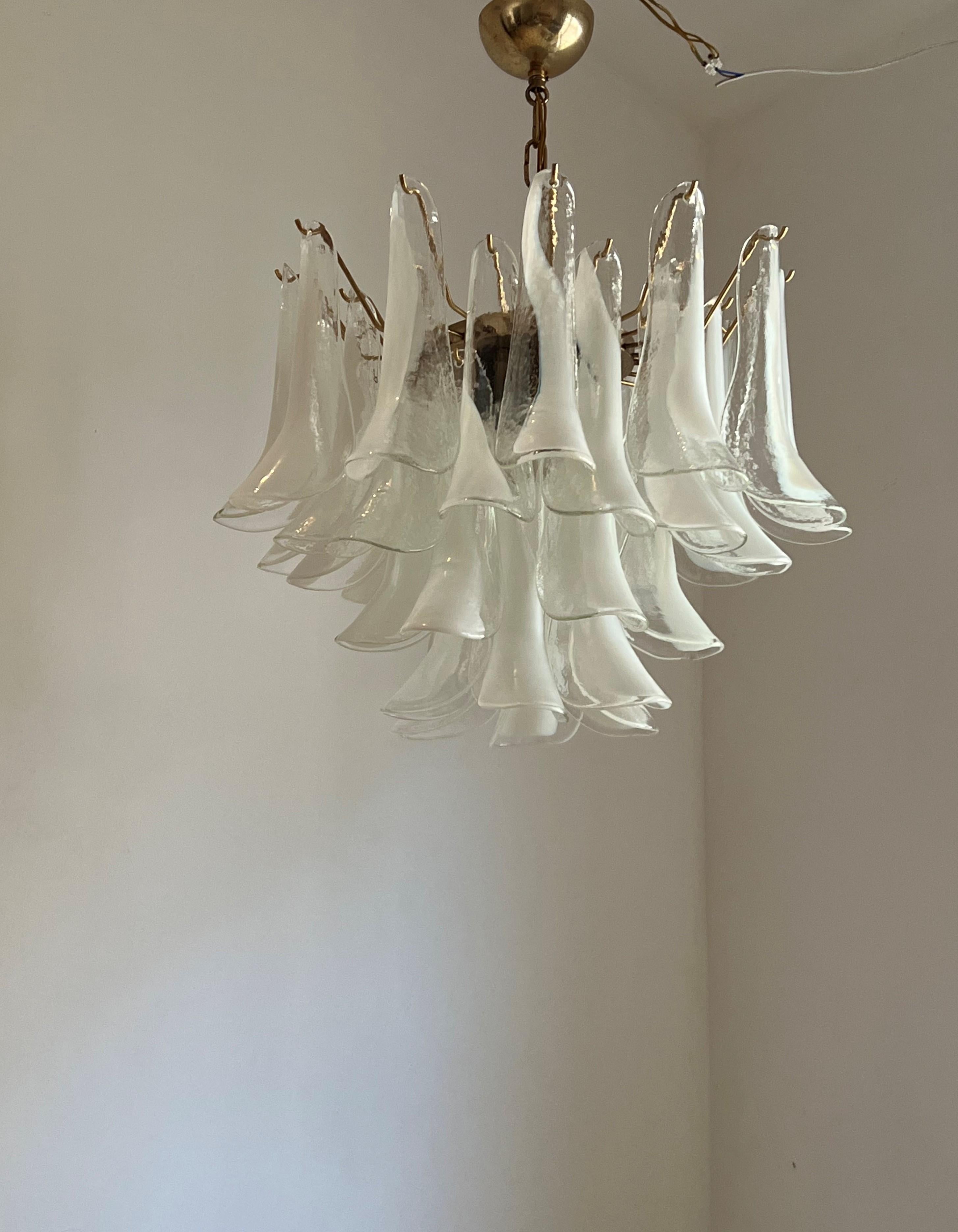 Two Identical Signed Mid-Century Modern Chandeliers, La Murrina in Murano Glass For Sale 2