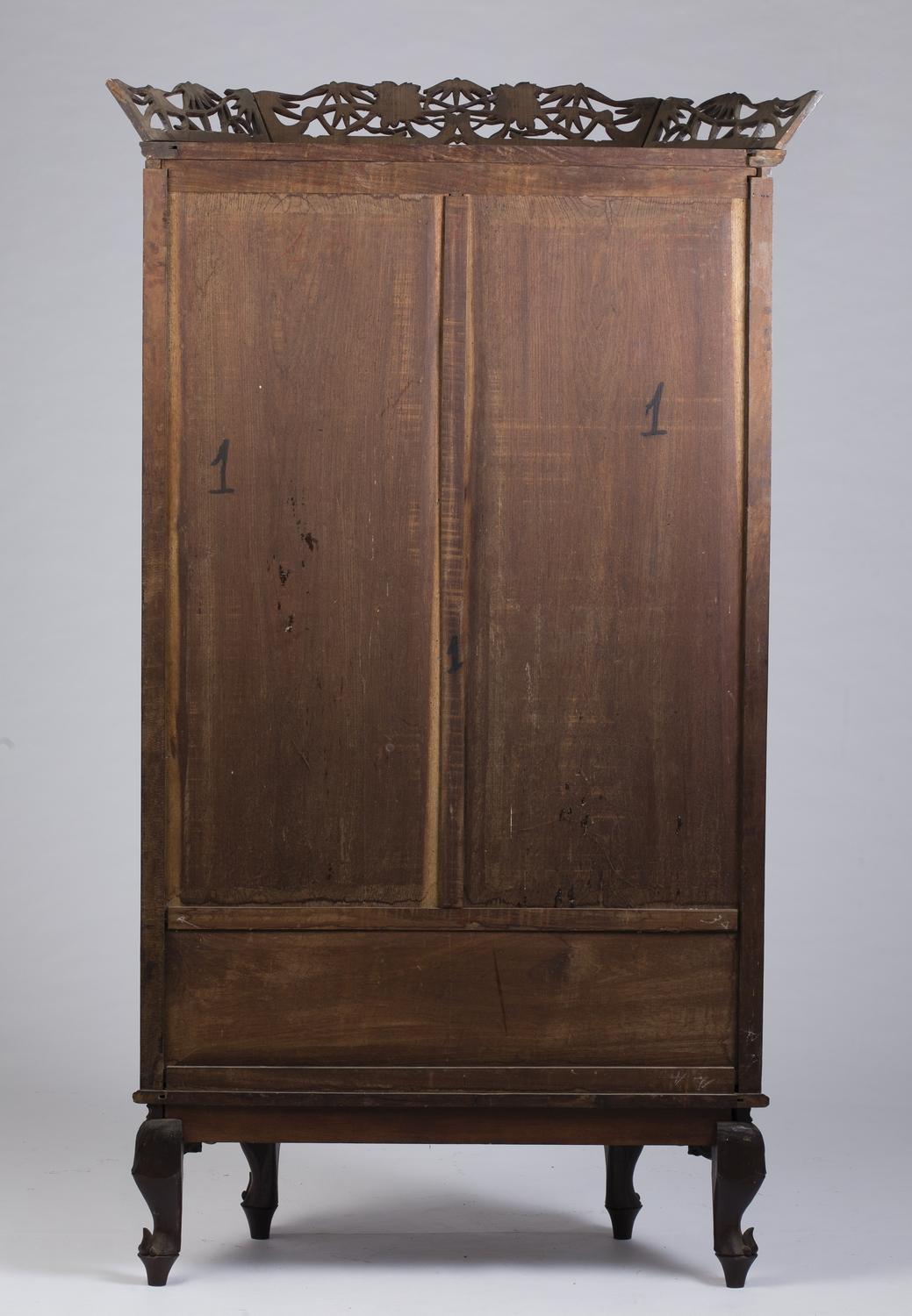 Intagliato Due vetrine indocinesi, 1930 circa in vendita