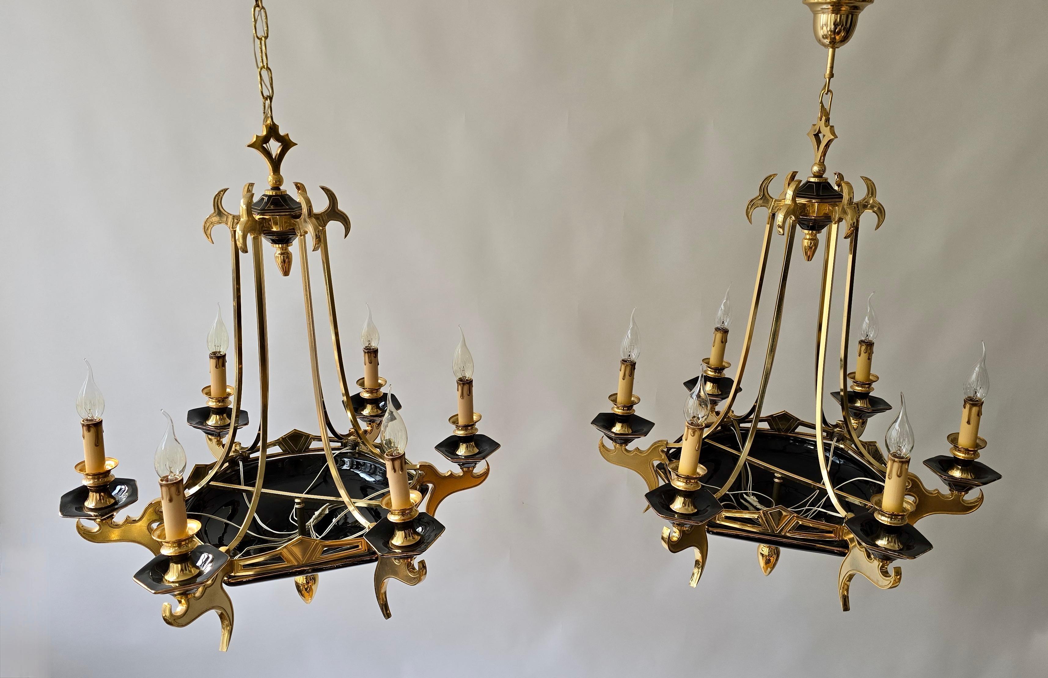 Two Italian Brass and Porcelain Chandeliers, circa 1970-1980 For Sale 2