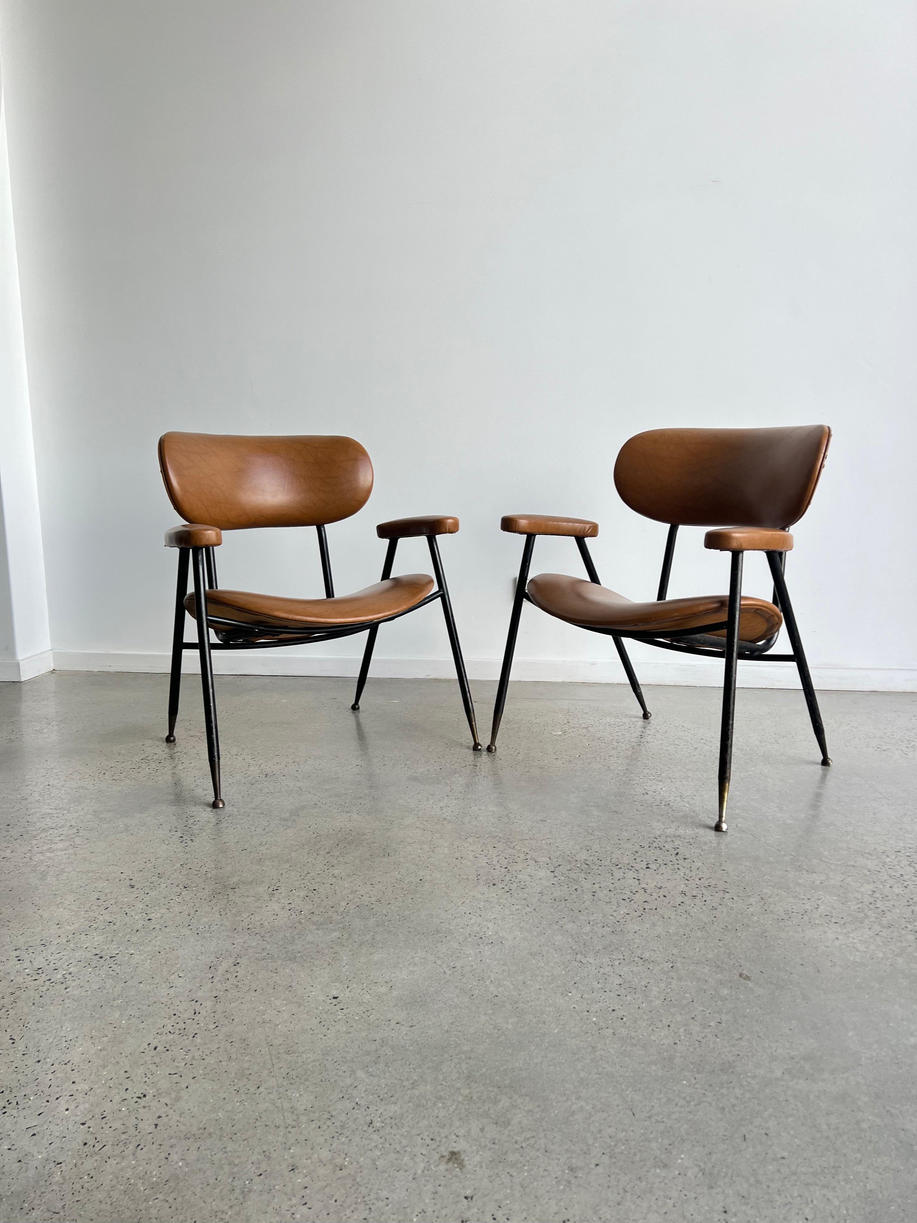 Mid-Century moderno Due sedie italiane in ecopelle di Gastone Rinaldi per RIMA anni '60 in vendita