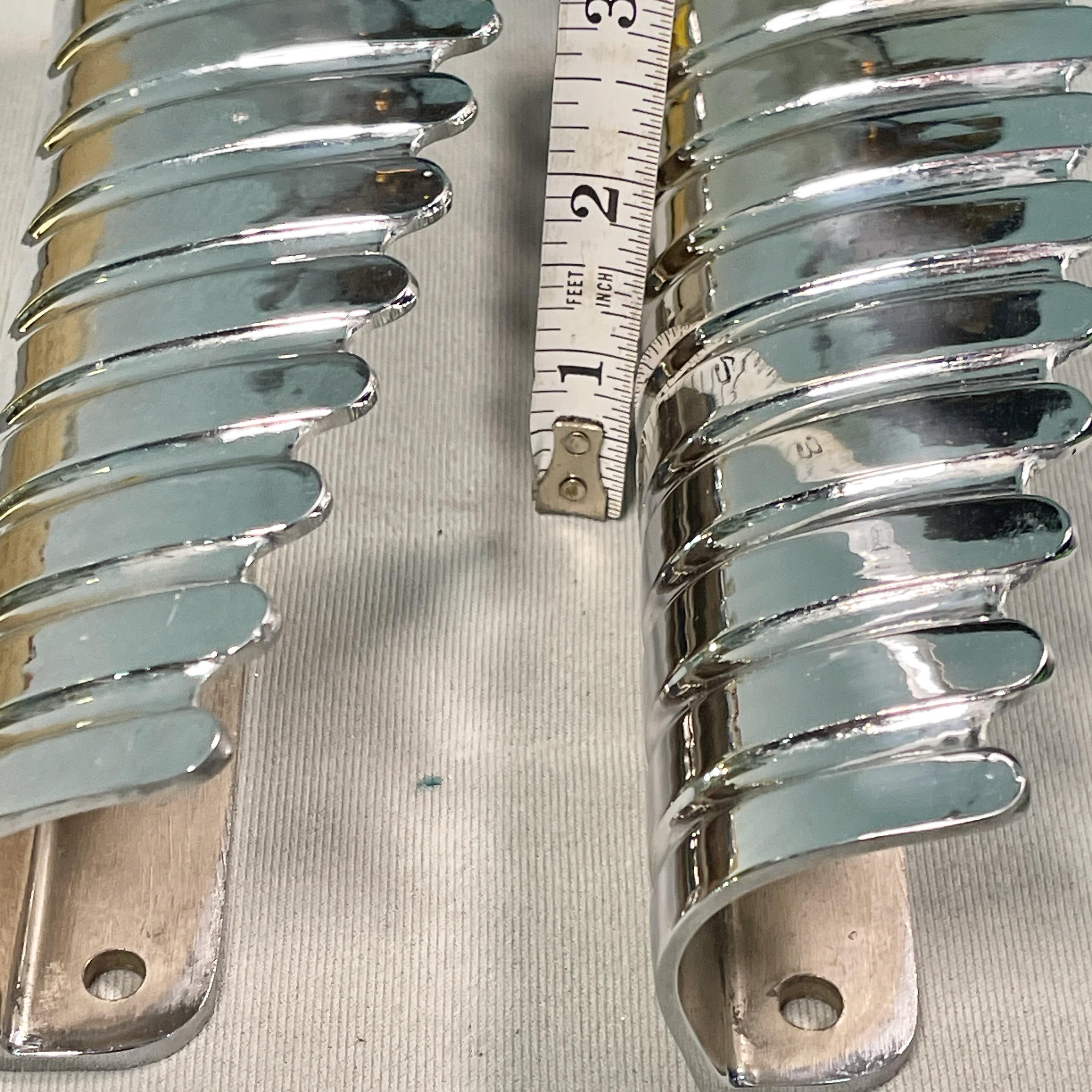 Due tiranti per porte in ottone nichelato italiano In condizioni buone in vendita a Hanover, MA