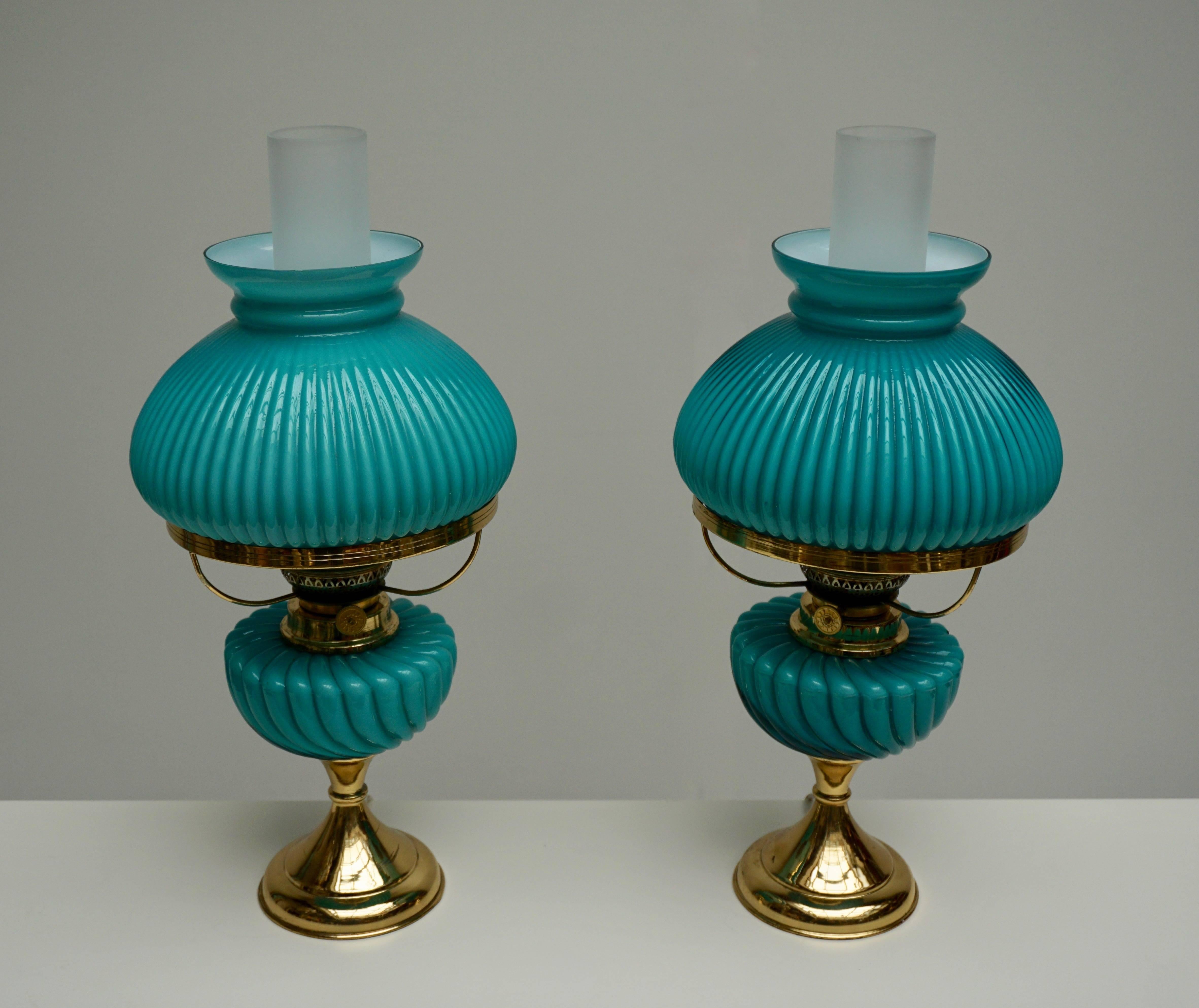Two Italian Table Lamps in Glass and Brass For Sale 3