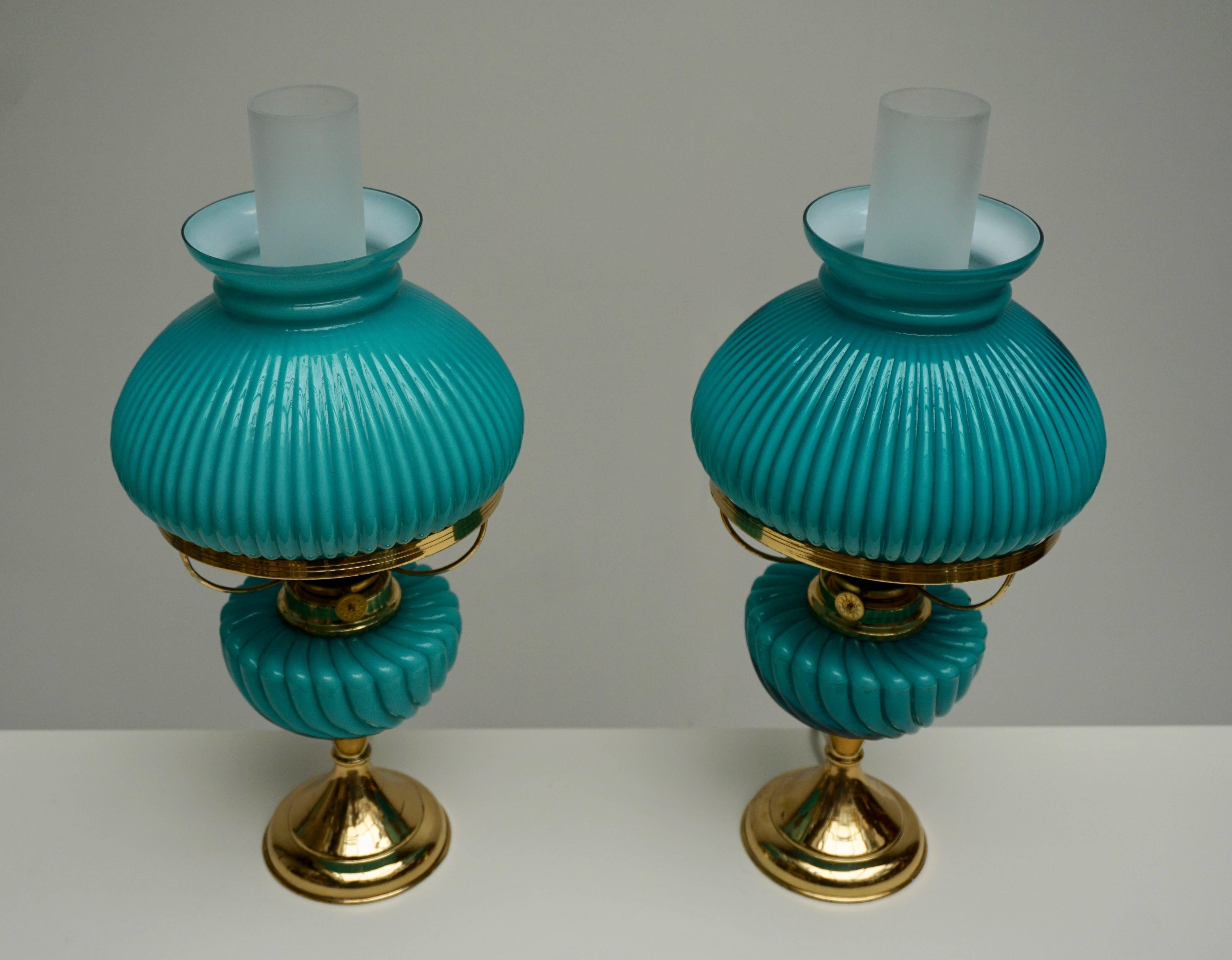 Two Italian Table Lamps in Glass and Brass For Sale 4