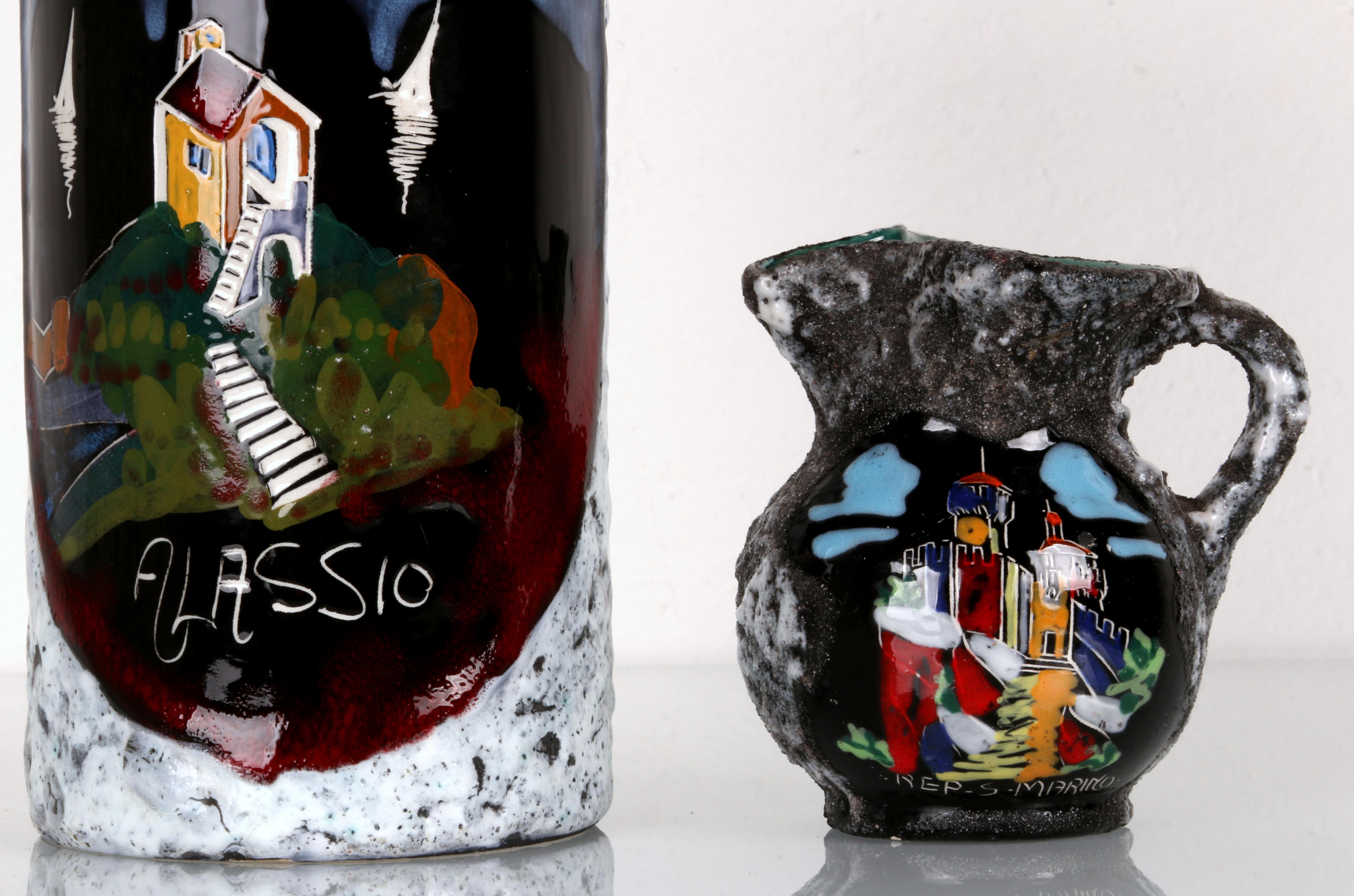 dos jarrones italianos esmalte de lava / pintura esmaltada motivo años 60 Alassio y San Marino en venta 1