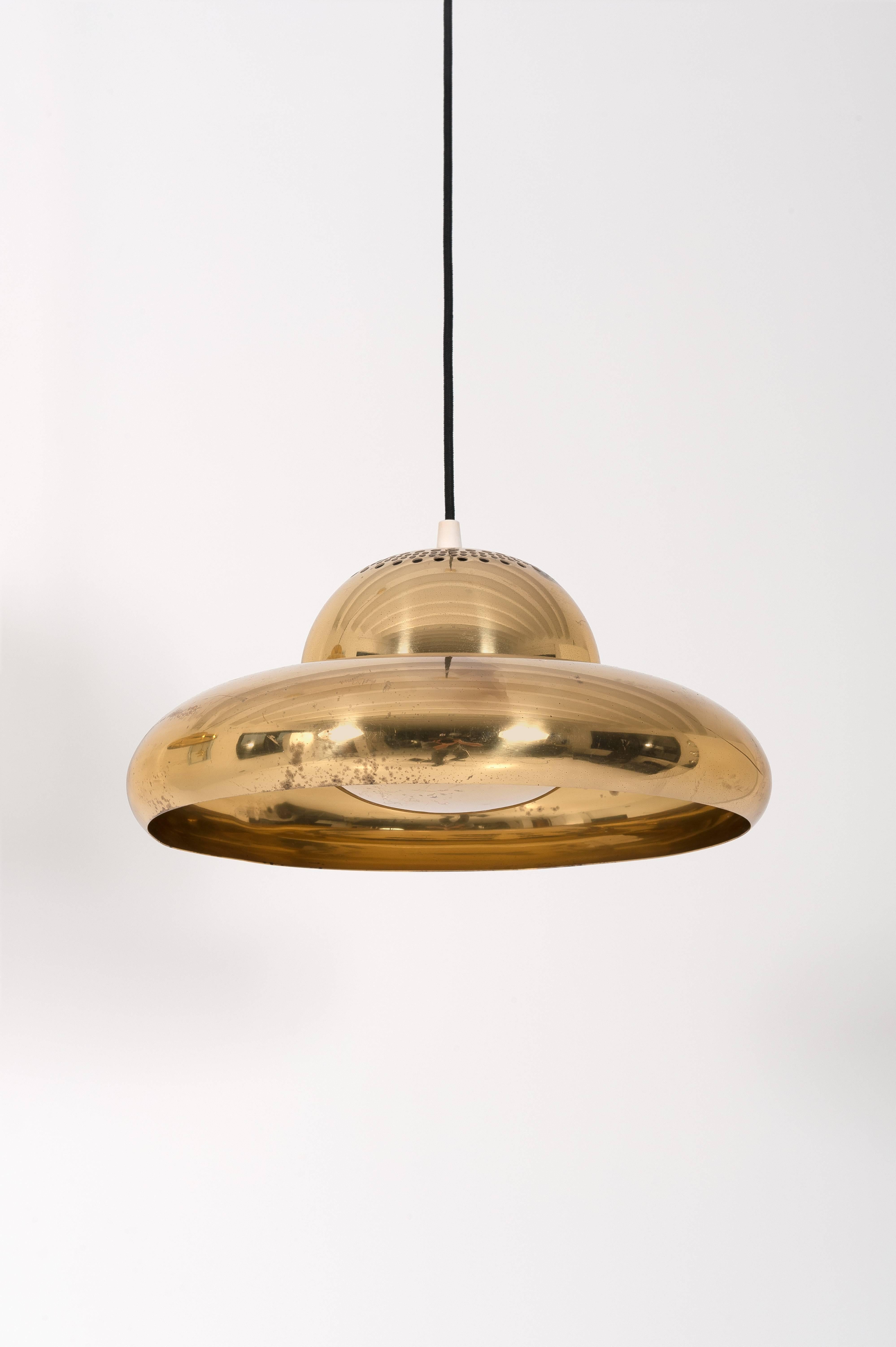 Mid-20th Century Two Italian Vintage Chandeliers in Brass by Tobia Scarpa, circa 1950 For Sale