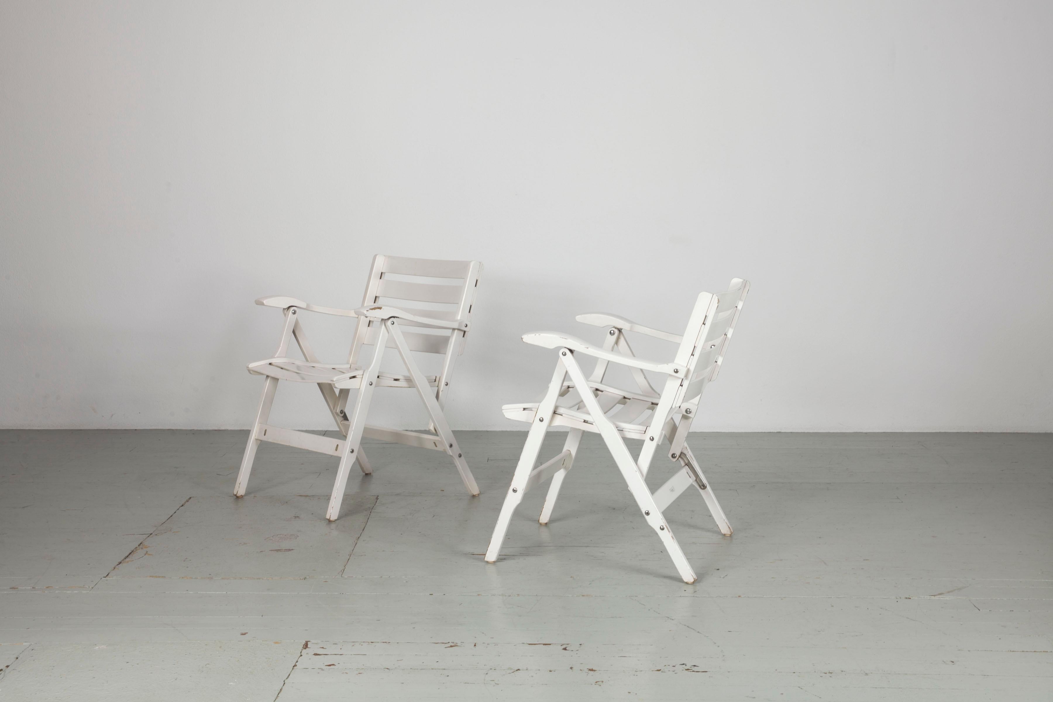 Two Italian white folding garden chairs, by Fratelli Reguitti from the 1950s For Sale 4