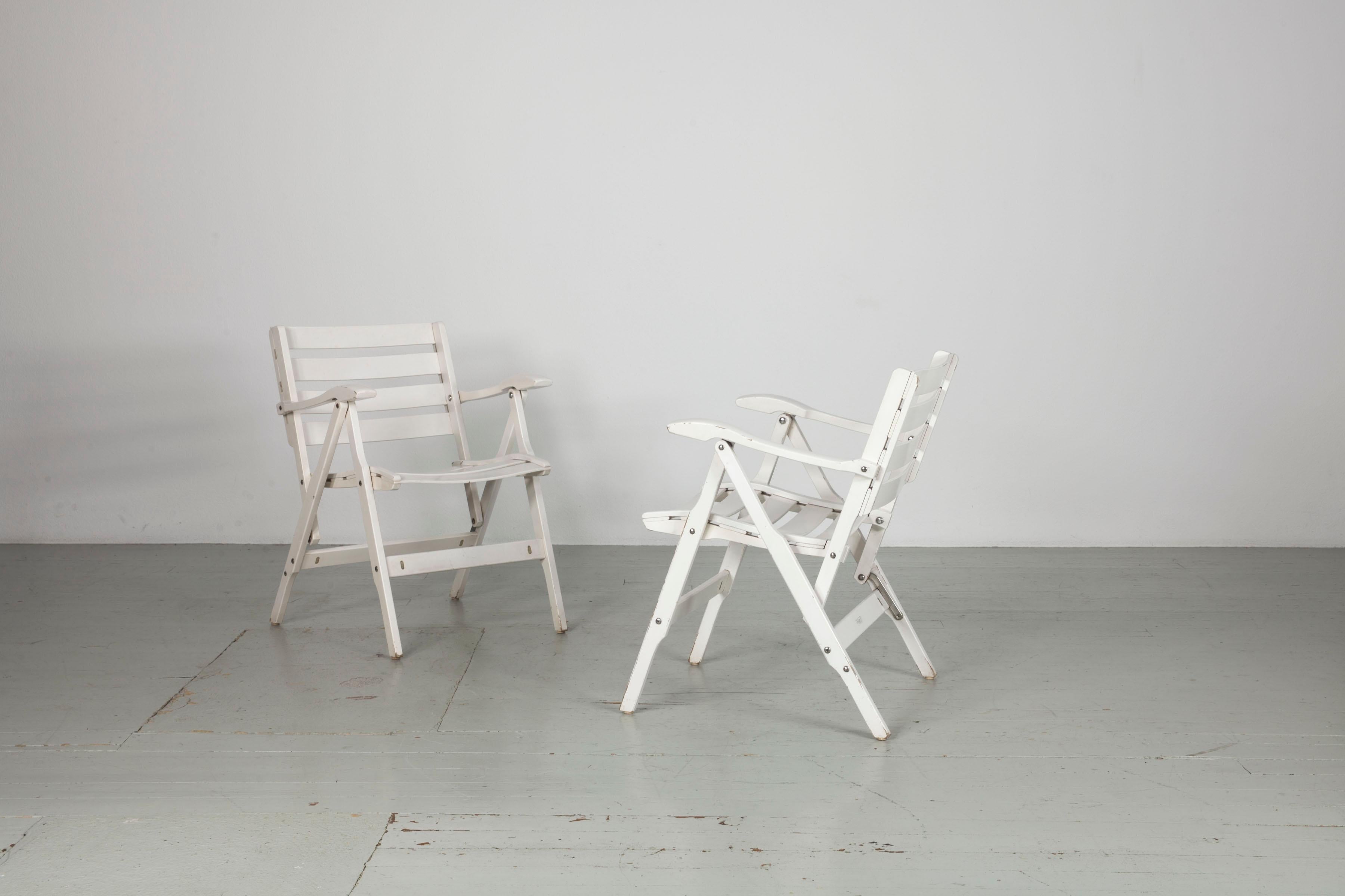 Two Italian white folding garden chairs, by Fratelli Reguitti from the 1950s For Sale 5