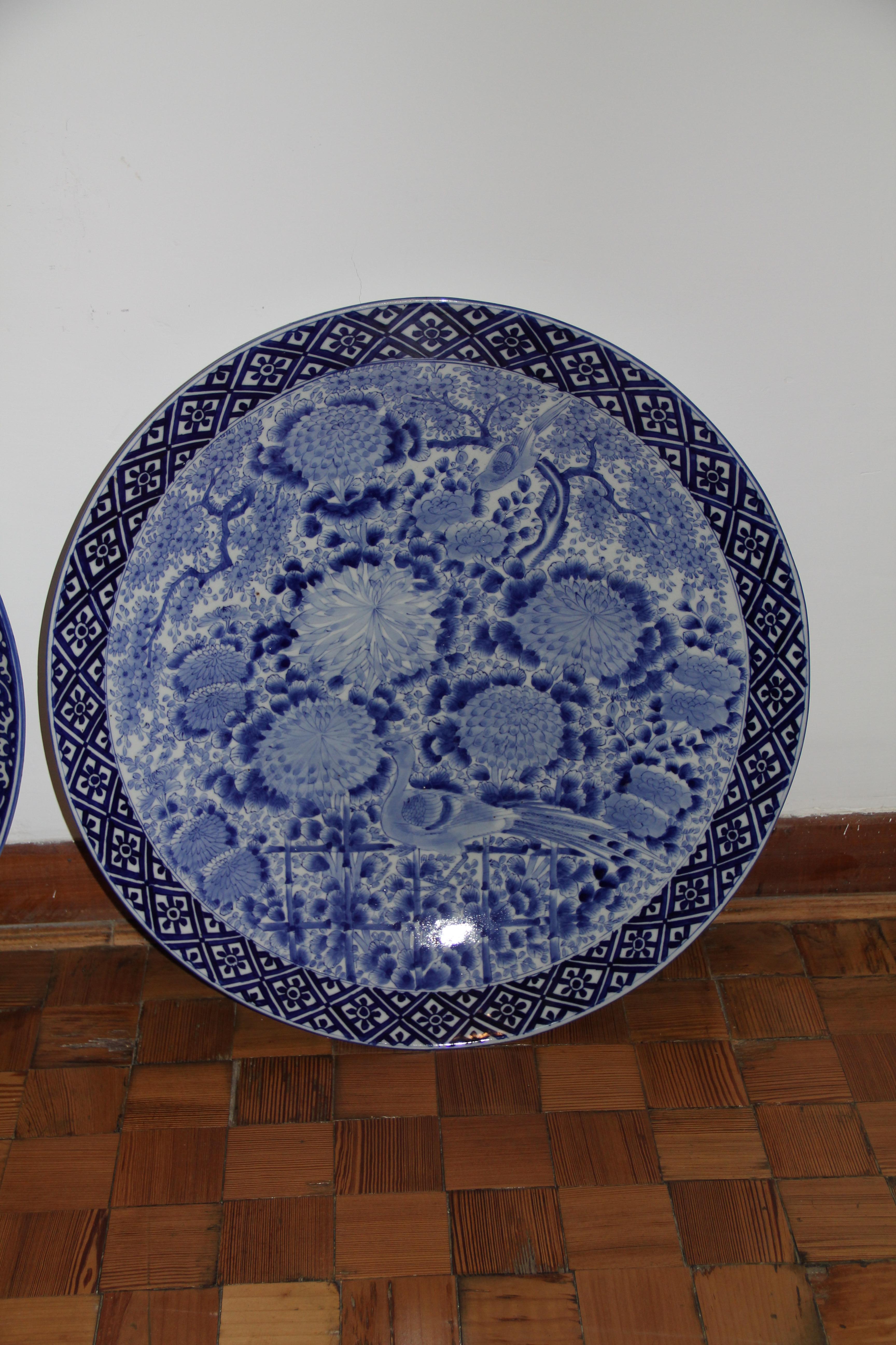 Two Japanese Blue and White Plates, End of the 19th Century In Good Condition For Sale In Napoli, IT