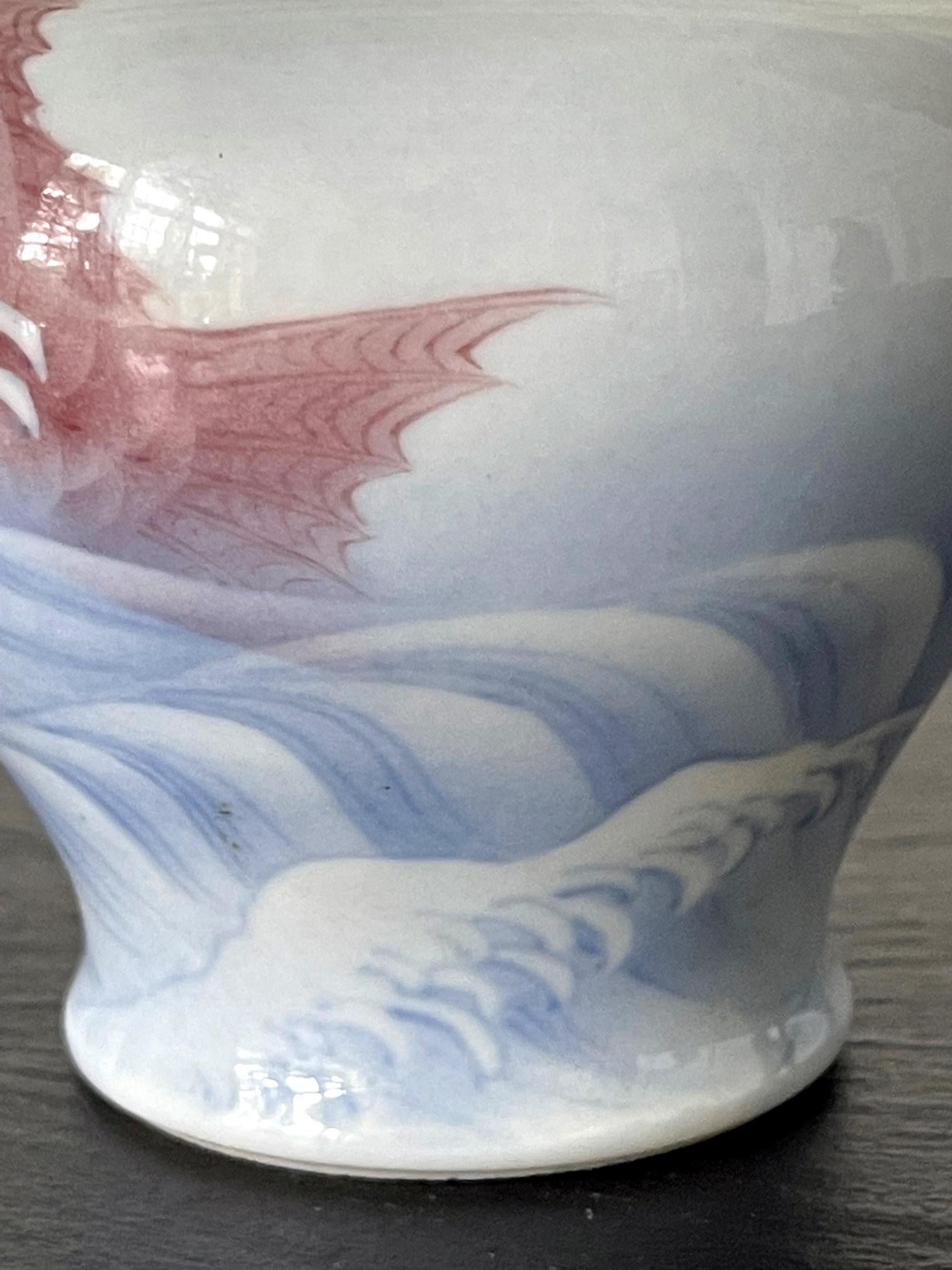 One of The Two Japanese Ceramic Vases Makuzu Kozan Meiji Period For Sale 9