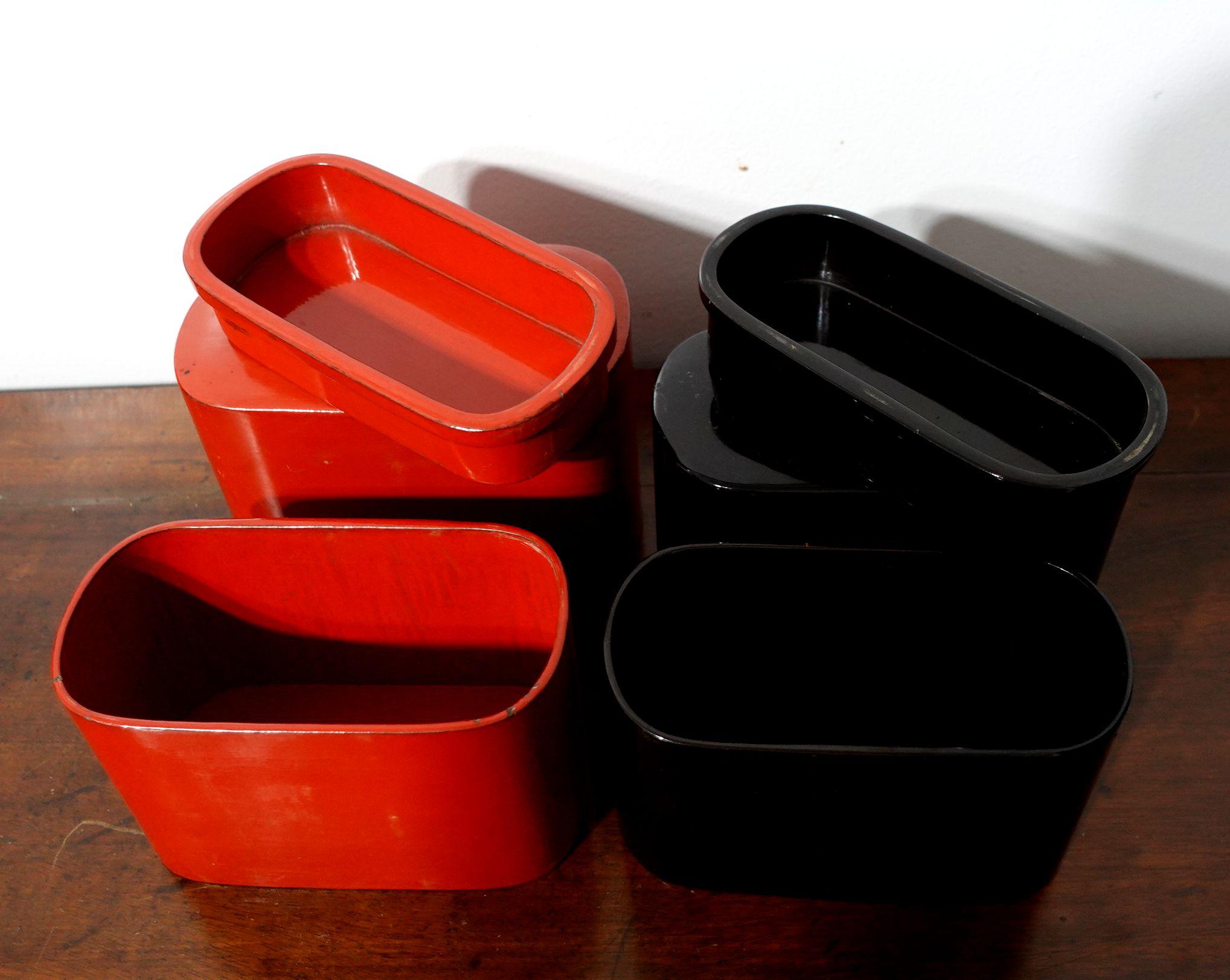 Two Japanese Lacquer Lunch Boxes For Sale 1