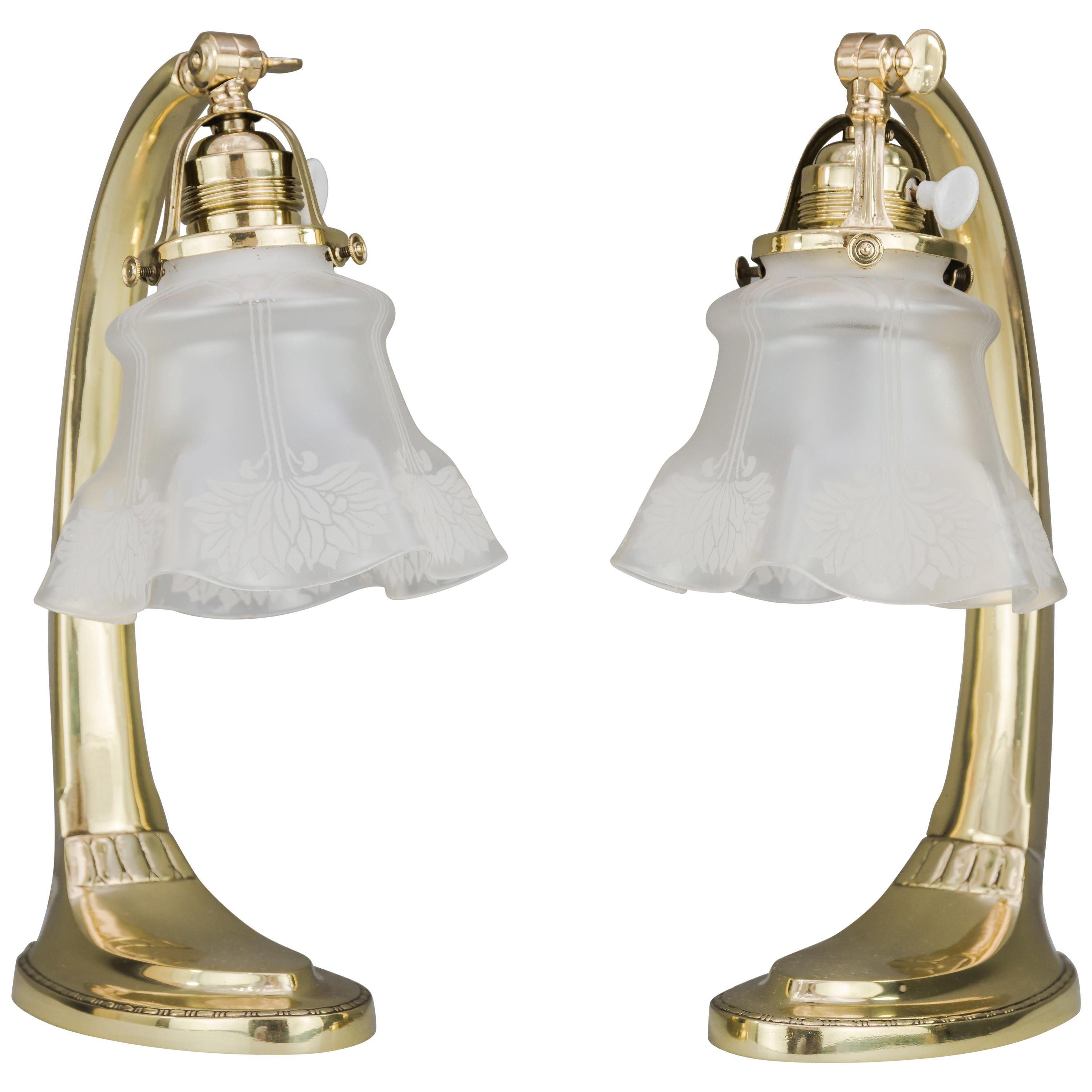 Deux lampes de bureau Jugendstil de 1907 avec abat-jours en verre d'origine
