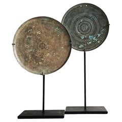 Zwei Kambodschanische Bronzespiegel, 13. bis 15. Jahrhundert