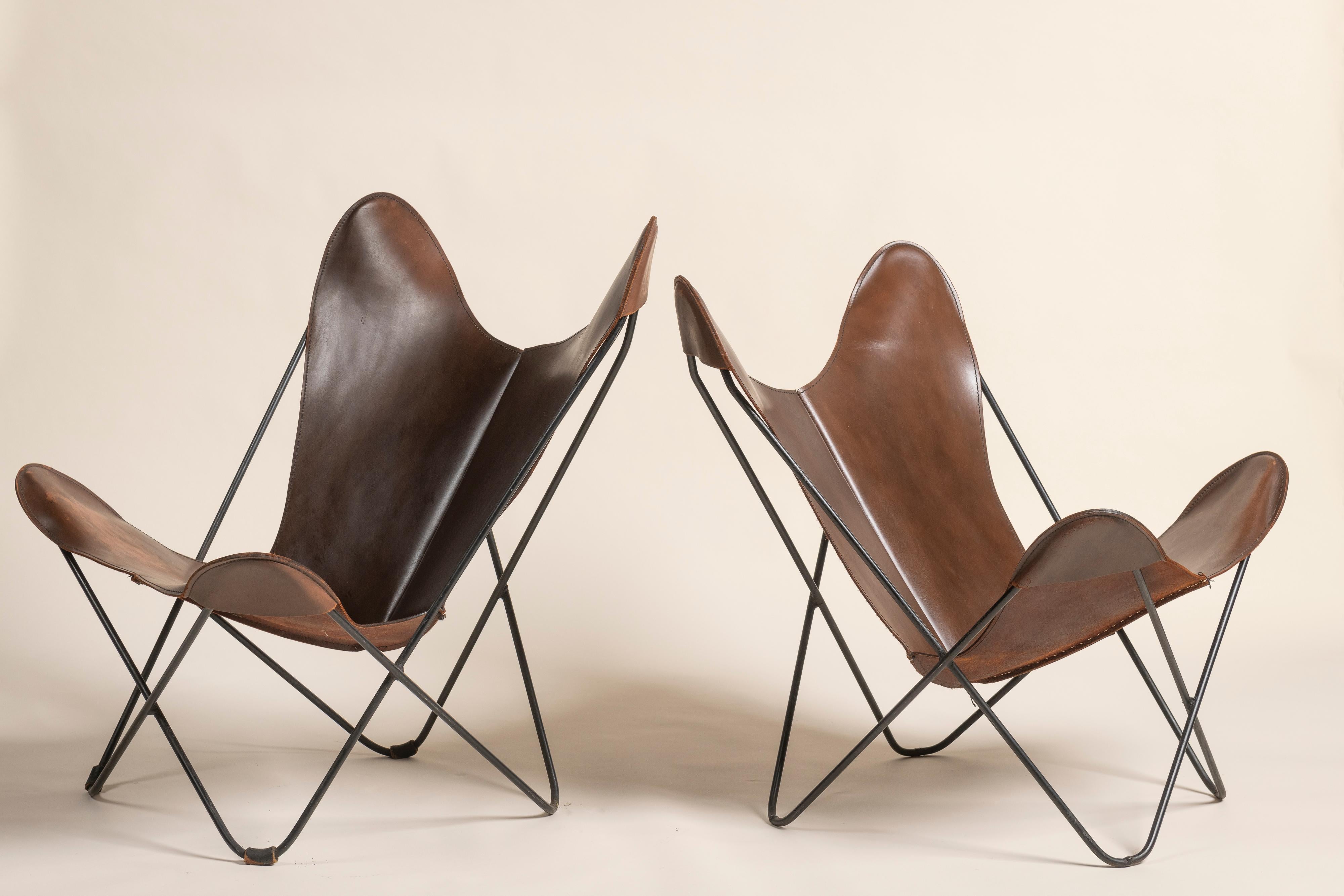 Deux chaises Knoll papillon en cuir cognac en vente 11