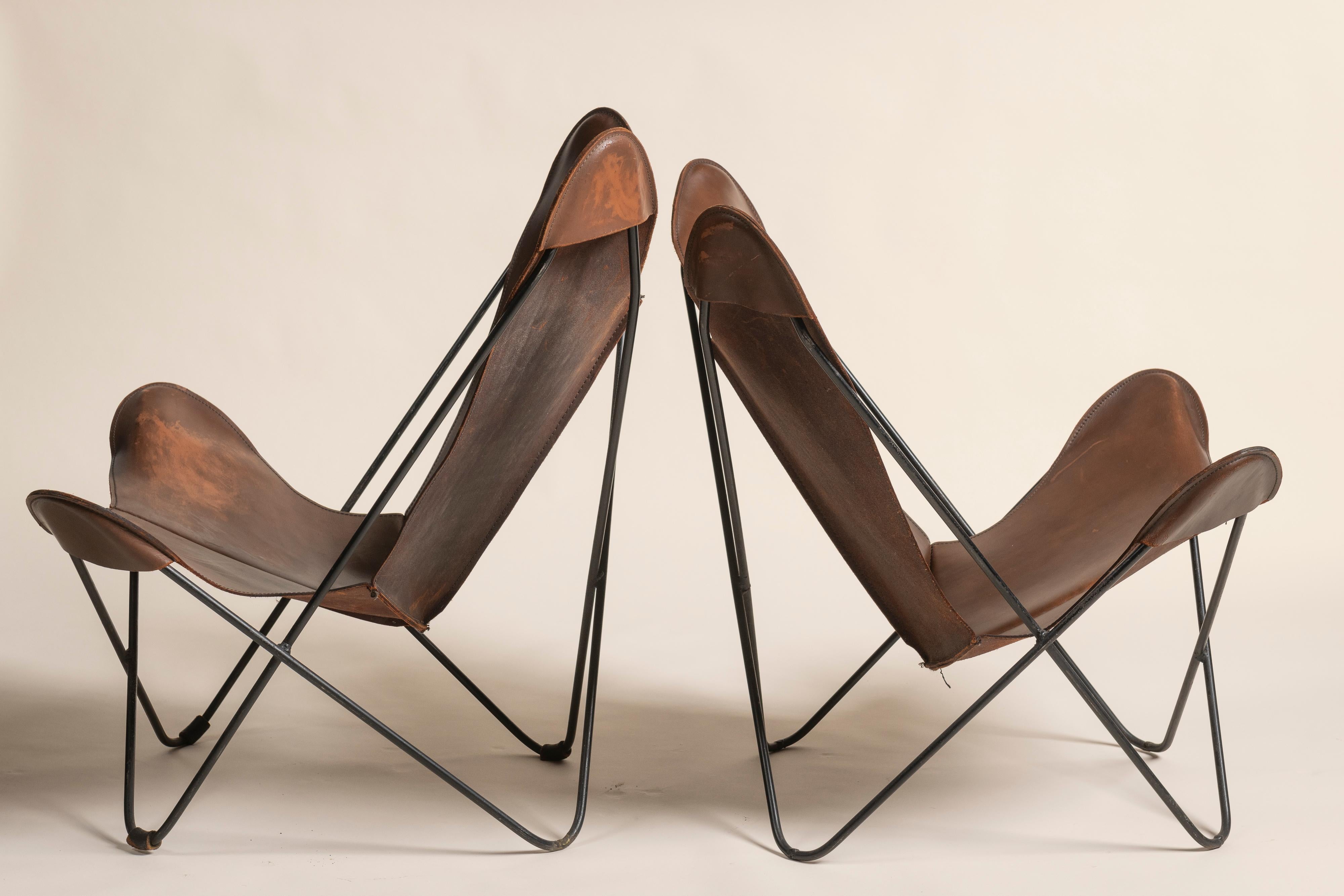 20ième siècle Deux chaises Knoll papillon en cuir cognac en vente