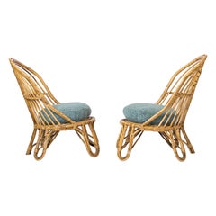 Due sedie da salotto in stile L. Sognot in rattan con. Cuscini blu "Chiné" - Francia, anni '50