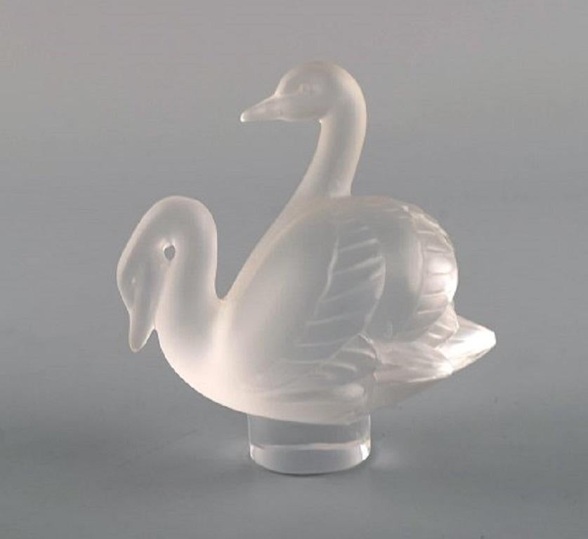 Two Lalique Swan Figures in Clear Frosted Art Glass, 1980s In Excellent Condition In Copenhagen, DK