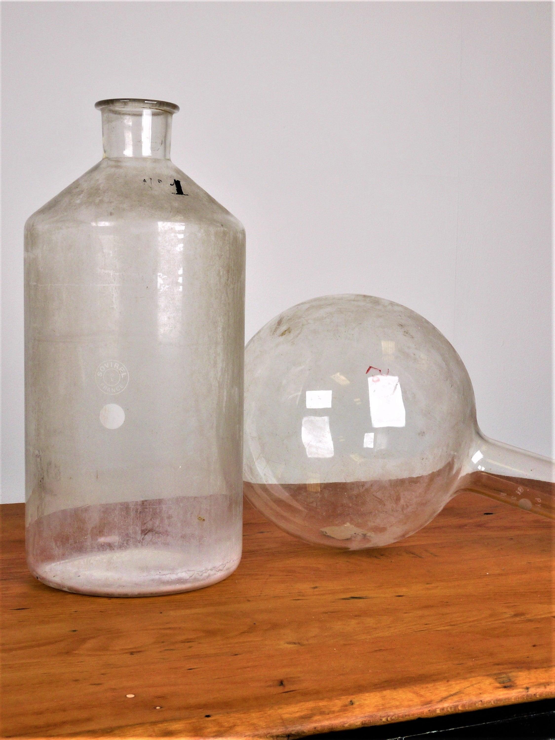 Mid-20th Century Two Large Decorative 1950s Glass Laboratory Containers For Sale