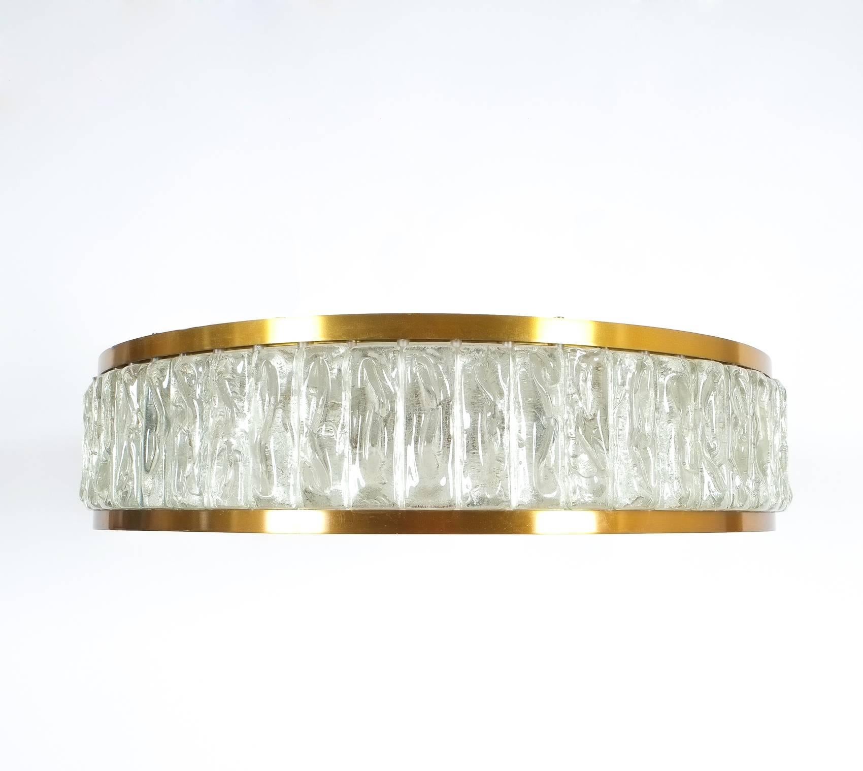 Art-Déco-Lampen mit Einbaubeleuchtung aus Messing und Glas von Jean Perzel, Frankreich  (Opalglas) im Angebot