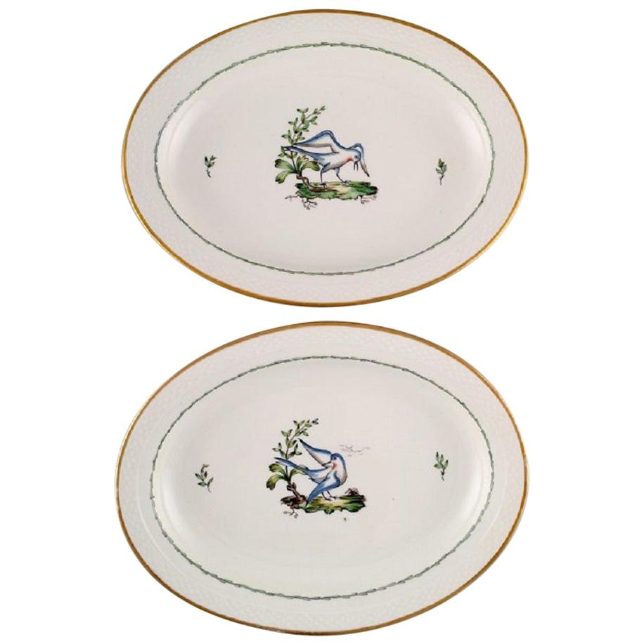 Deux grands plats de service ovales Royal Copenhagen en porcelaine peinte à la main