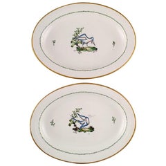 Deux grands plats de service ovales Royal Copenhagen en porcelaine peinte à la main