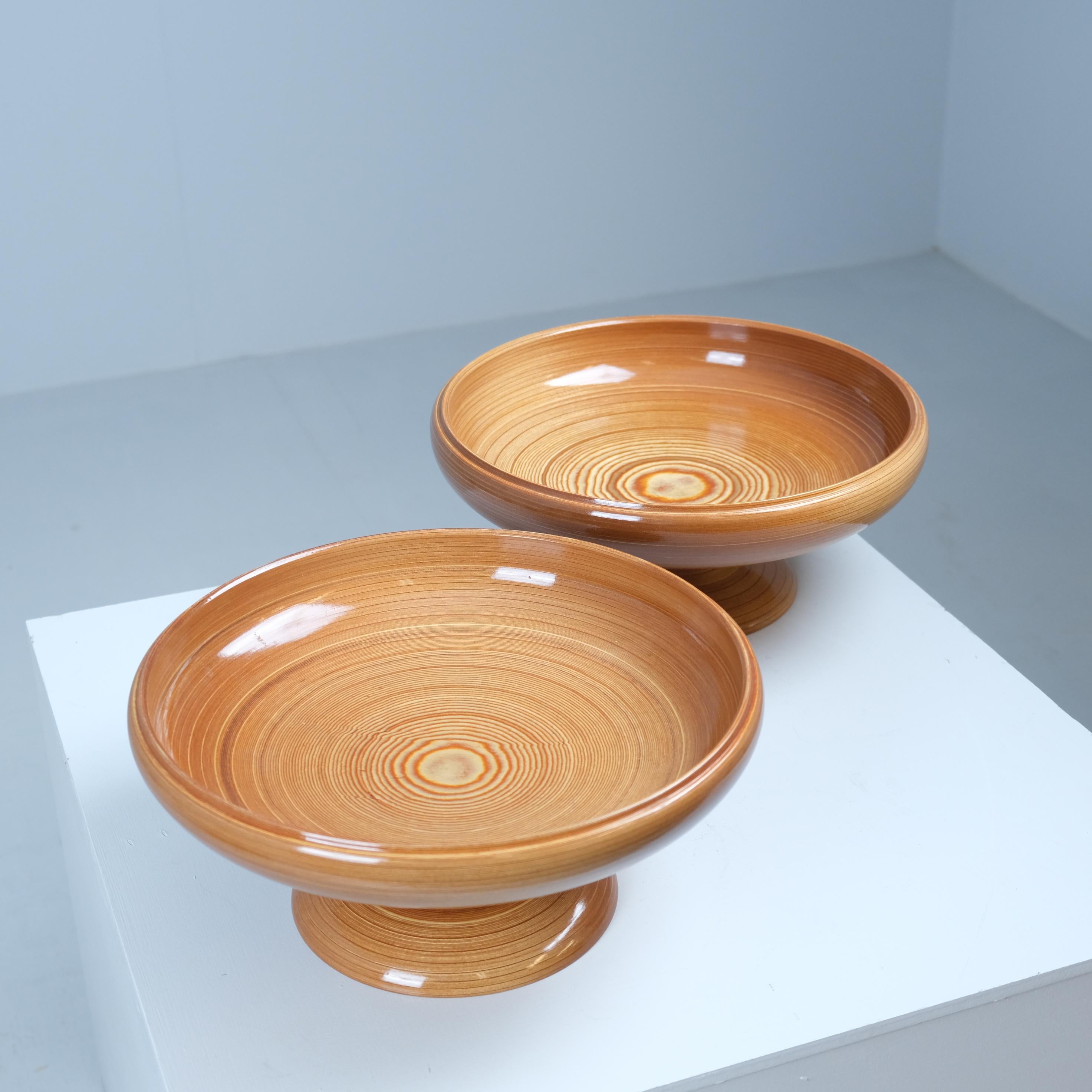 Two large Rhythmic Veneer Bowls by Wilh. Schauman Oy, Finland 1980s in vendita 4