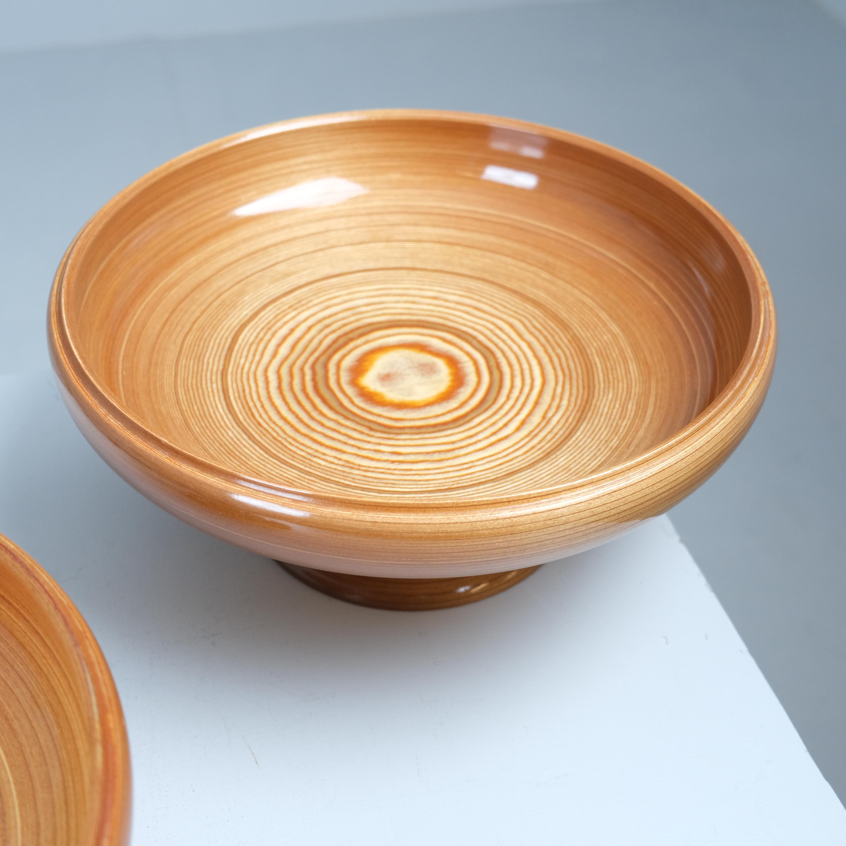 Two large Rhythmic Veneer Bowls by Wilh. Schauman Oy, Finland 1980s In condizioni buone in vendita a Helsinki, FI