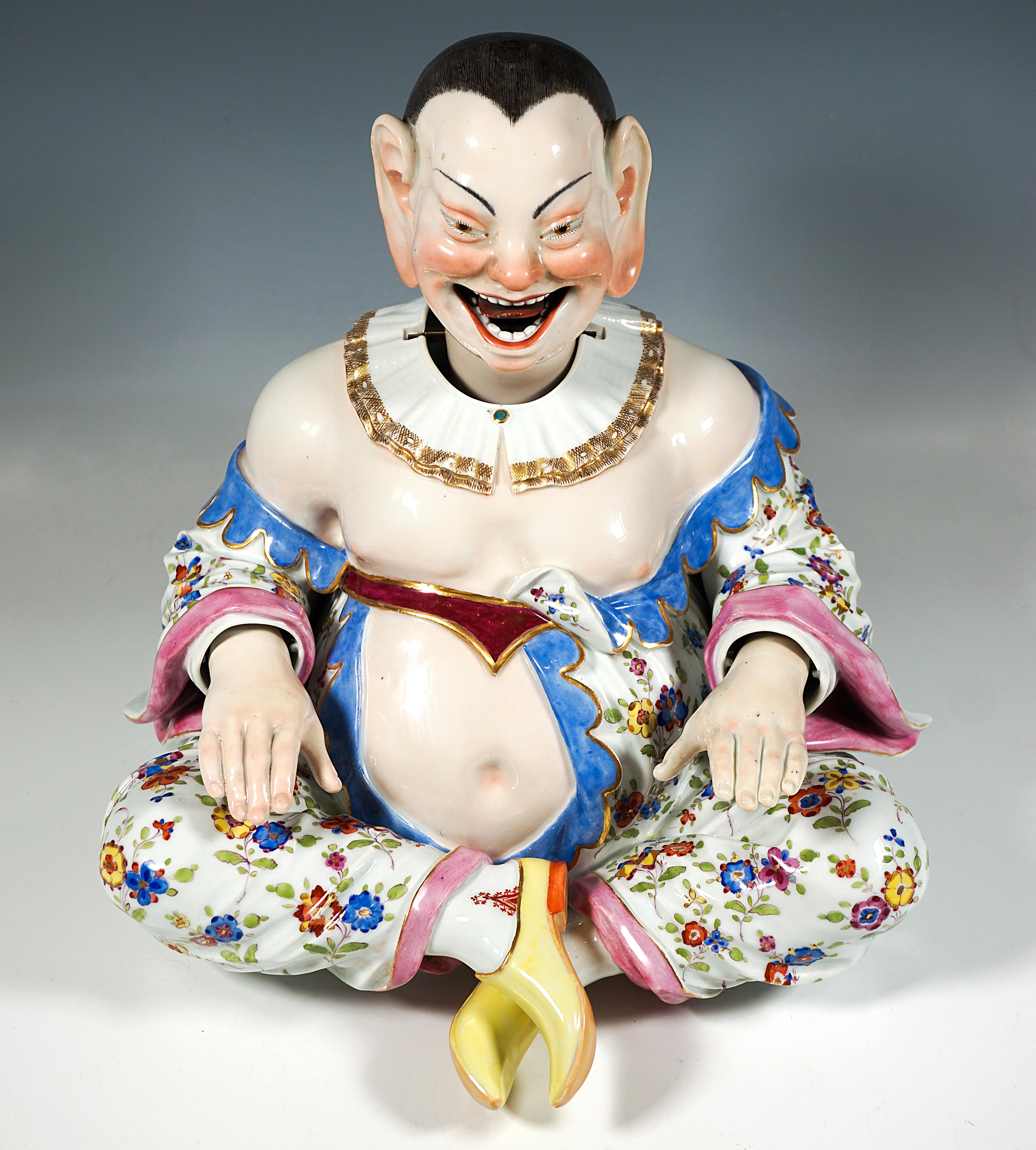 Two Large Seated Meissen Porcelain Wiggling Pagodas, By J.J. Kaendler, Ca 1840 For Sale 6