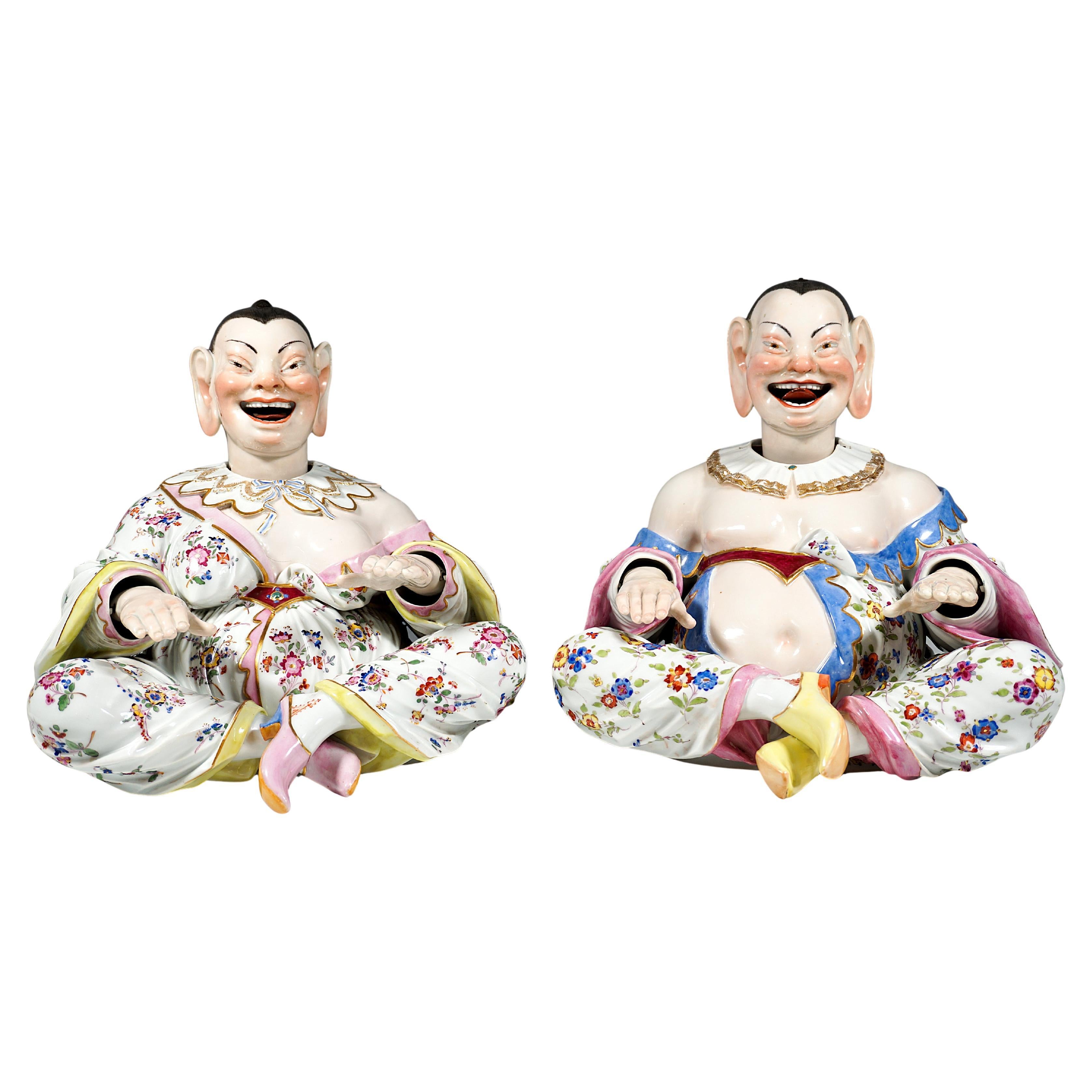 Due grandi pagode ondeggianti sedute di Meissen Porcelain, di J.J. Kaendler, Ca 1840