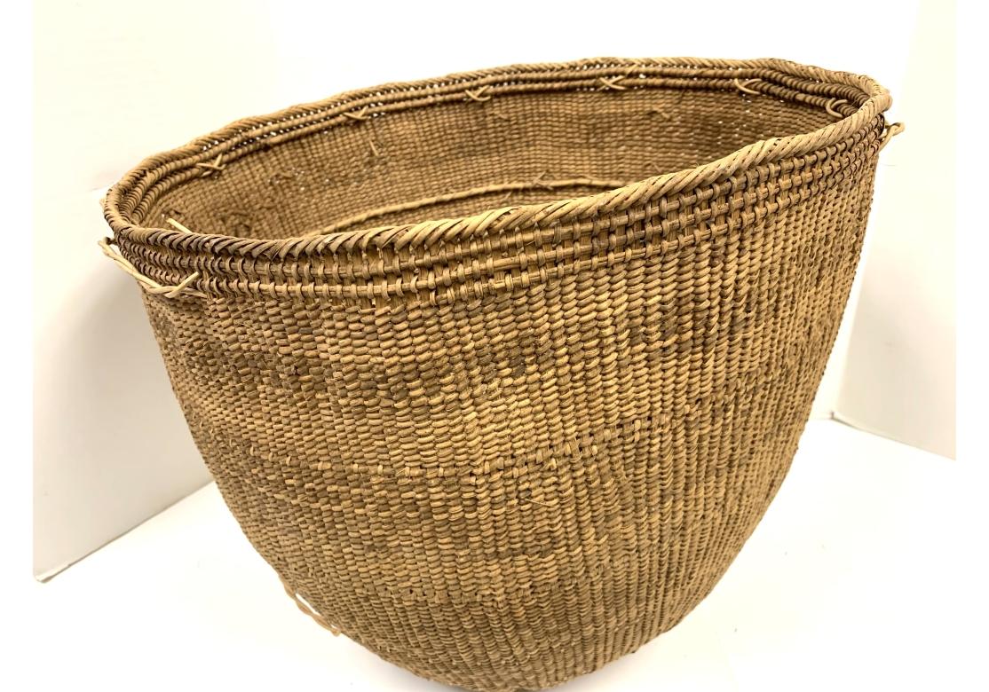 Two Large South American Yanomami Gathering Baskets In Fair Condition For Sale In Bridgeport, CT