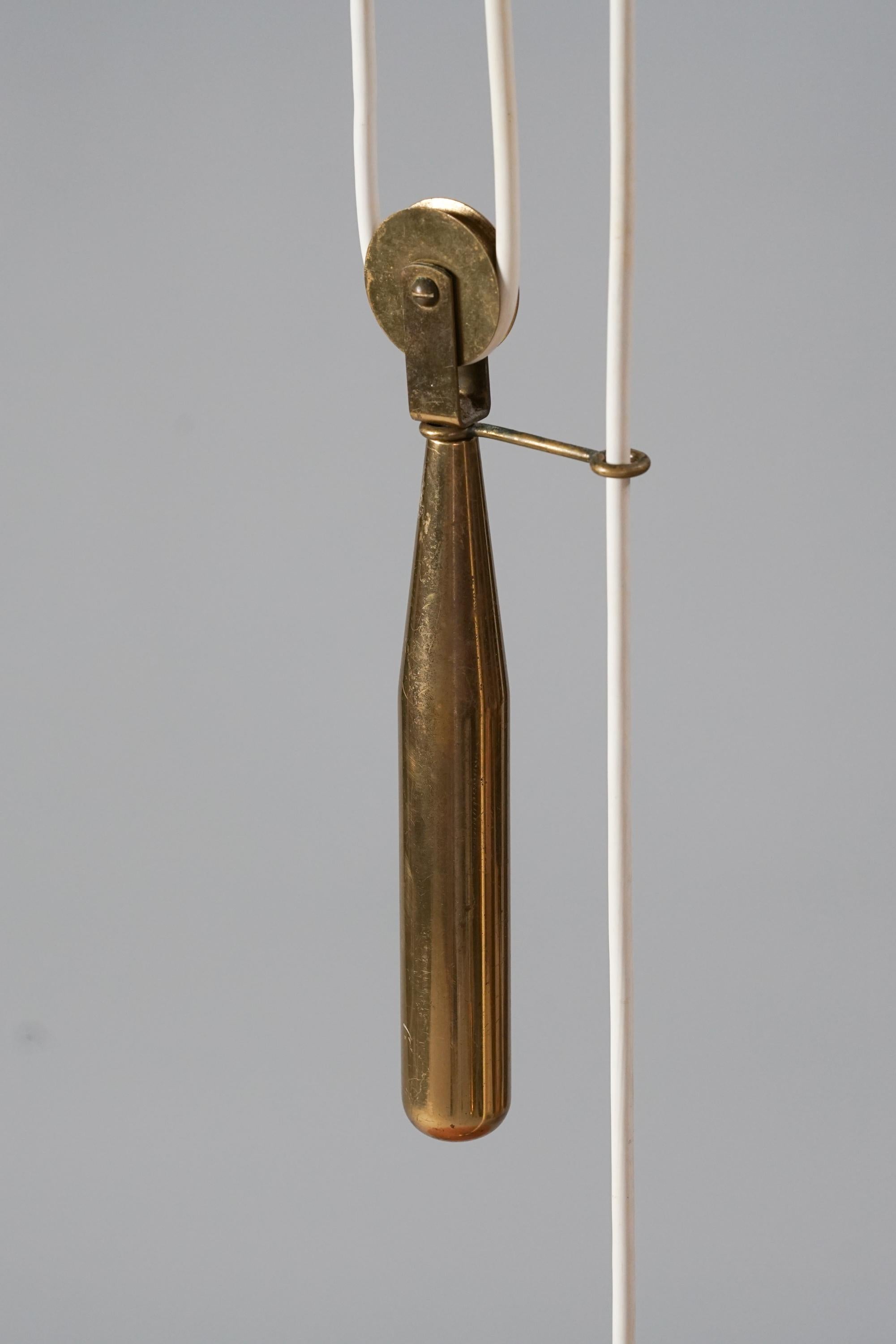 Große Gegengewichts-Anhänger aus Korbweide von Itsu Oy, 1950er Jahre (Skandinavische Moderne) im Angebot