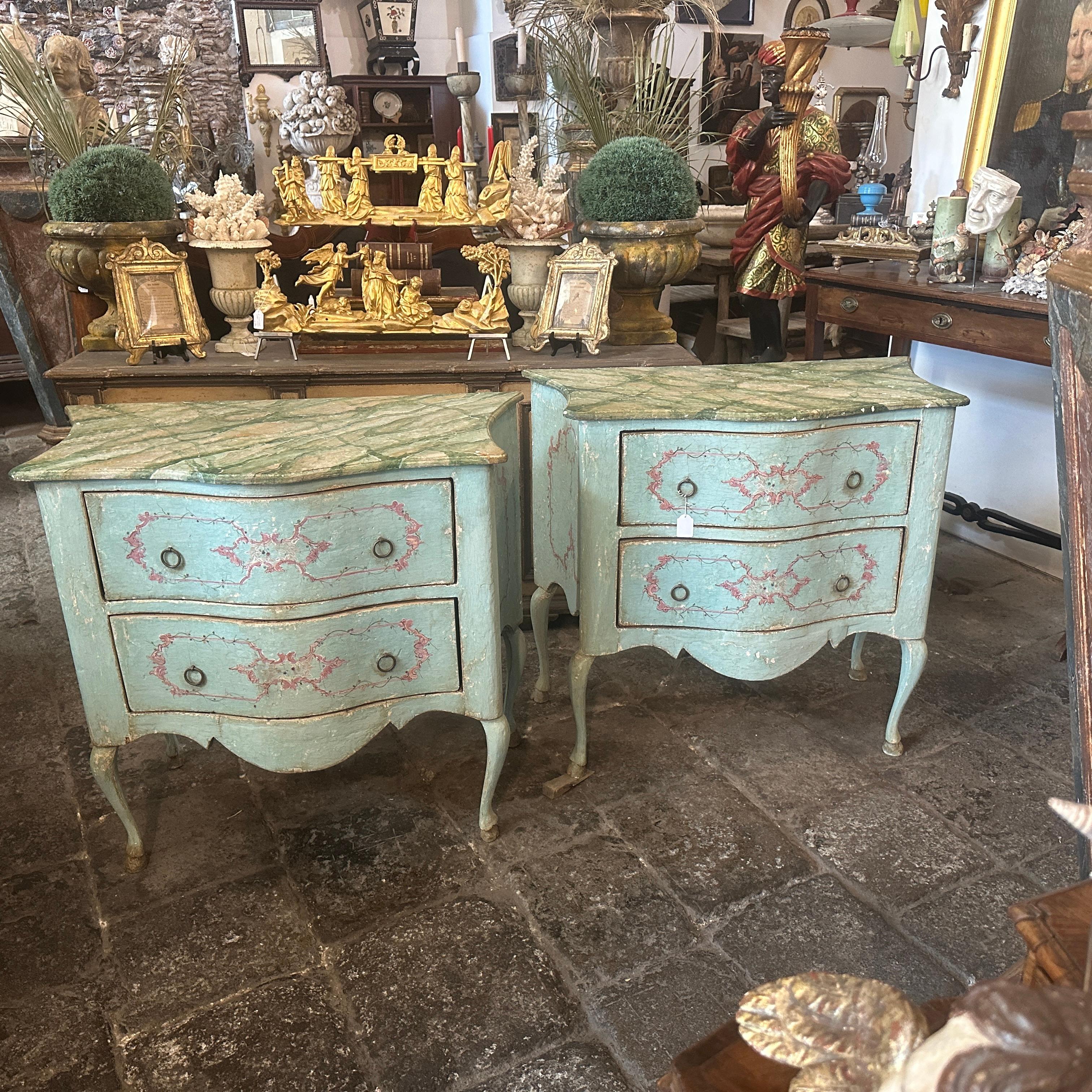 Two Late 19th Century Louis XV Style Lacquered Wood Italian Chest of Drawers For Sale 1