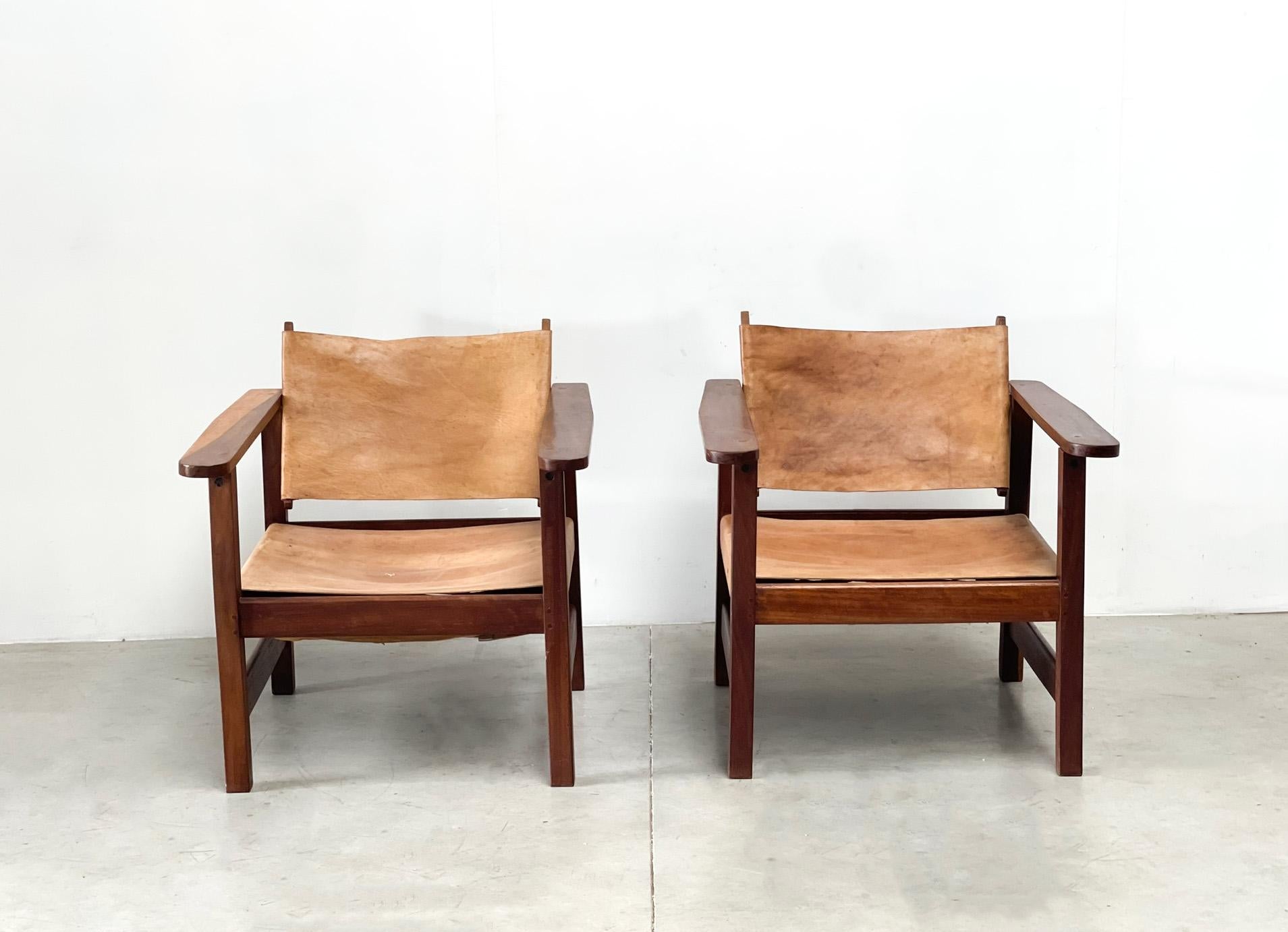 Two leather lounge chairs In Good Condition In Nijlen, VAN
