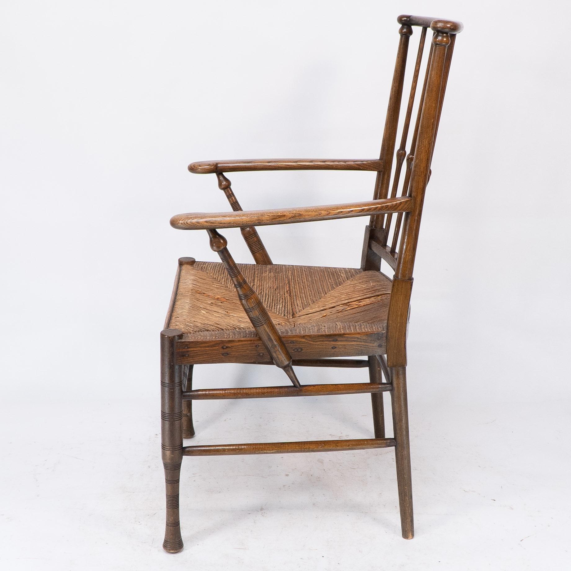 Zwei Liberty and Co Thebes Binsen-Sessel im ägyptischen Stil (19. Jahrhundert) im Angebot