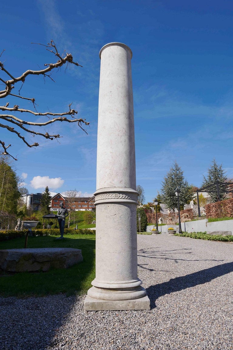 Two Limestone Columns, 20th Century, Italy For Sale at 1stDibs