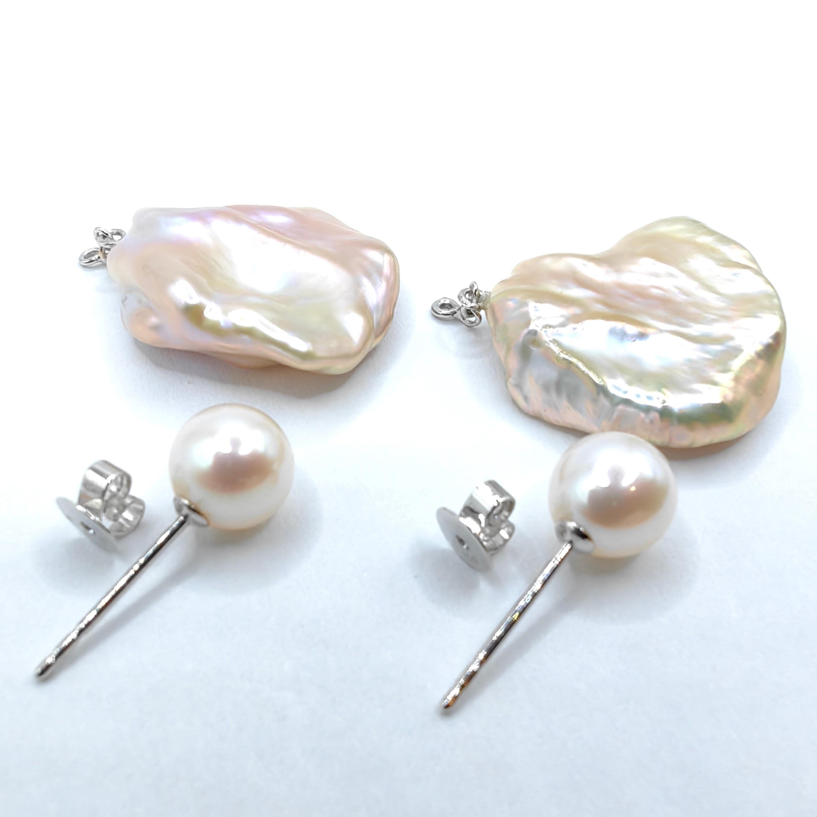 Donna Orecchini a perno con perla bianca rosa e perla Keshi in oro bianco 18 carati in vendita