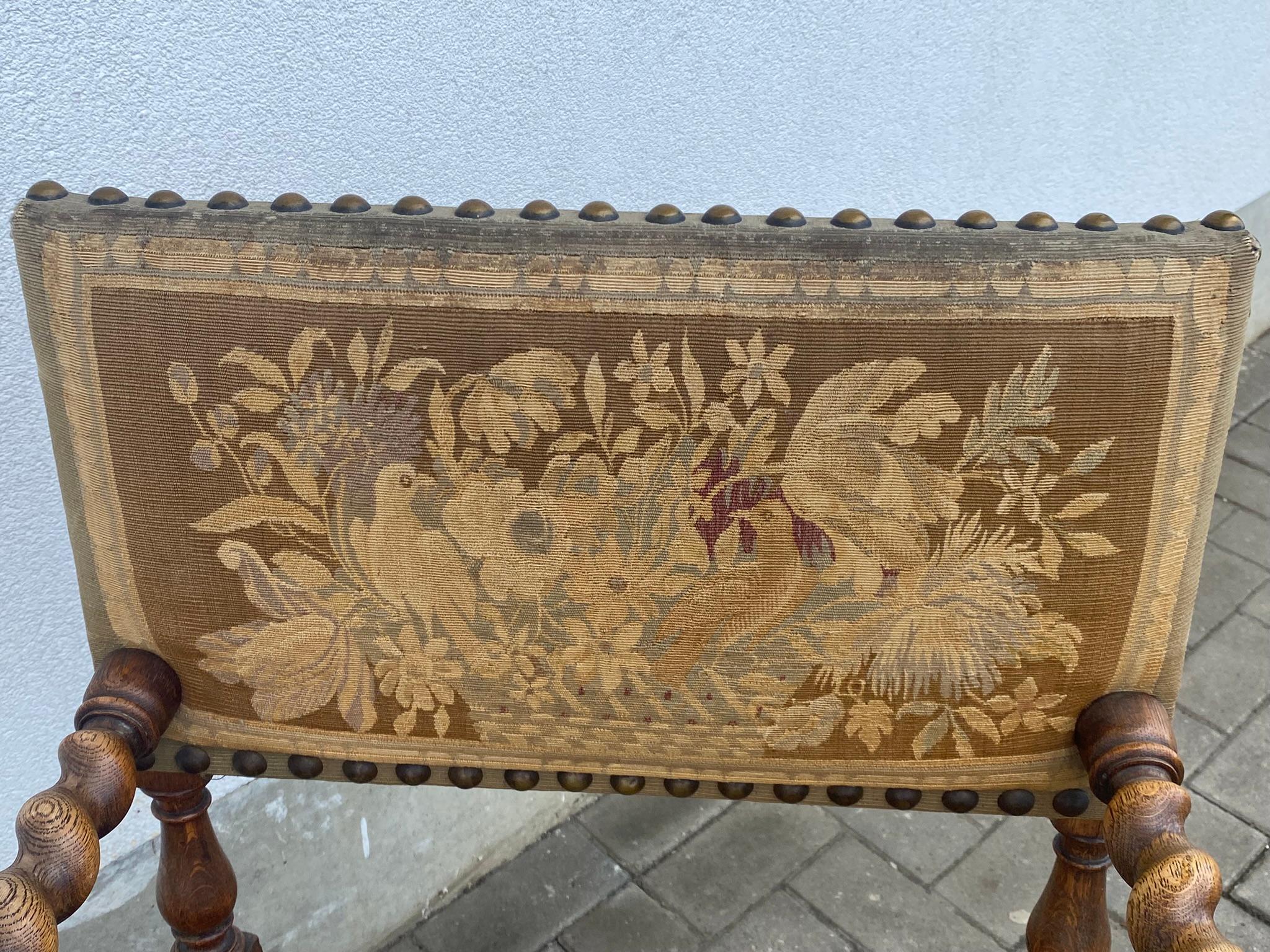 Dos sillones estilo Luis XIII, hacia 1900 en venta 4
