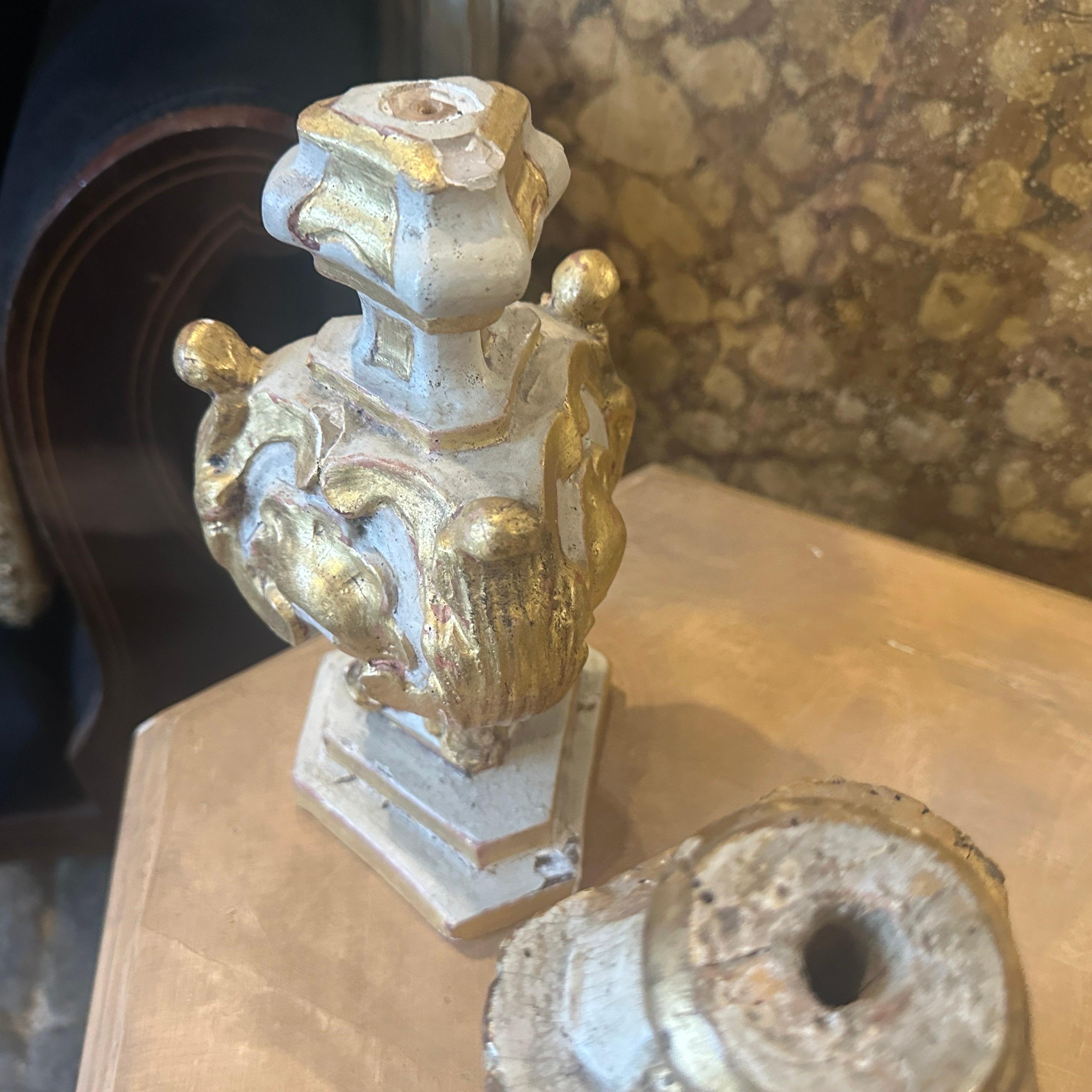 Zwei sizilianische Palmenständer aus weiß lackiertem und vergoldetem Holz im Stil Ludwig XV. im Angebot 5