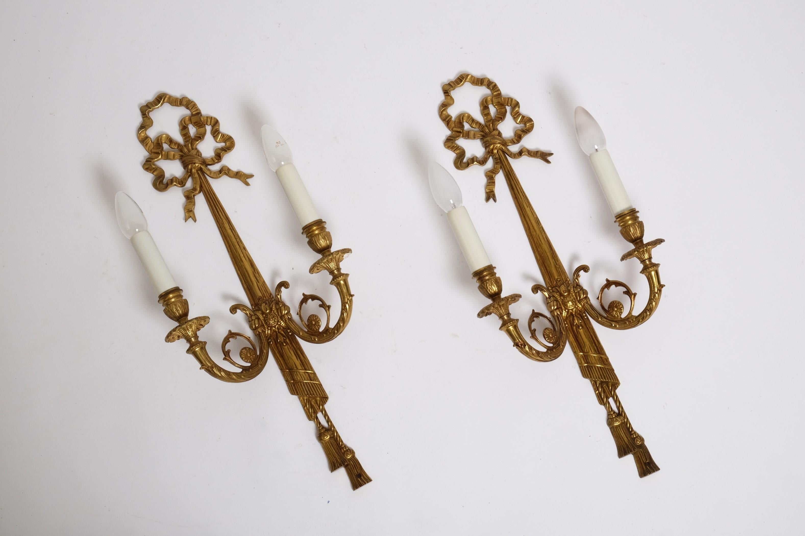 Mid-Century Modern Two Louis XVI Revival Bow & Tassel Sconces France 1950s For Sale