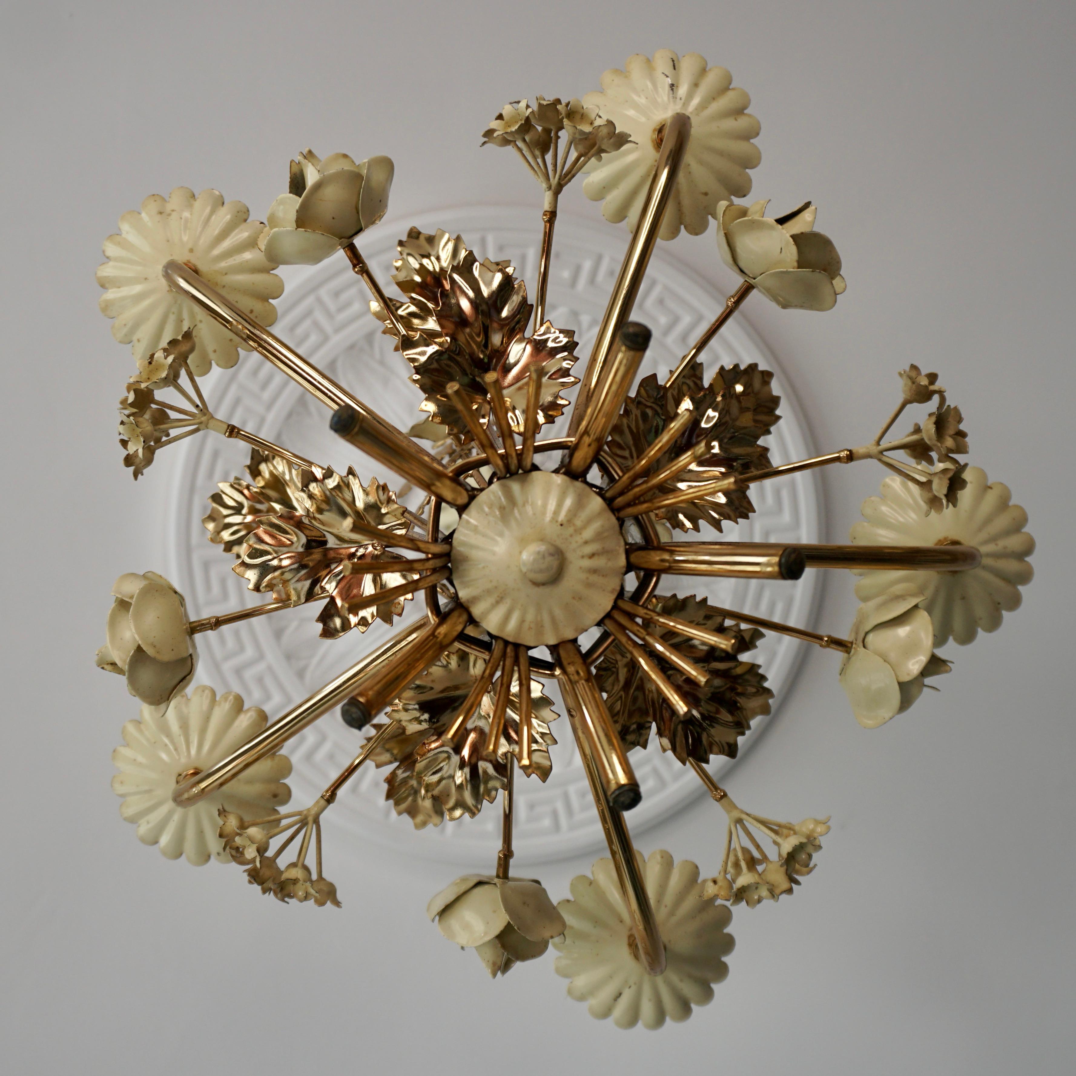 Two Lovely Gilt Brass Flower Leaves Chandelier, Italy, circa 1950s For Sale 1