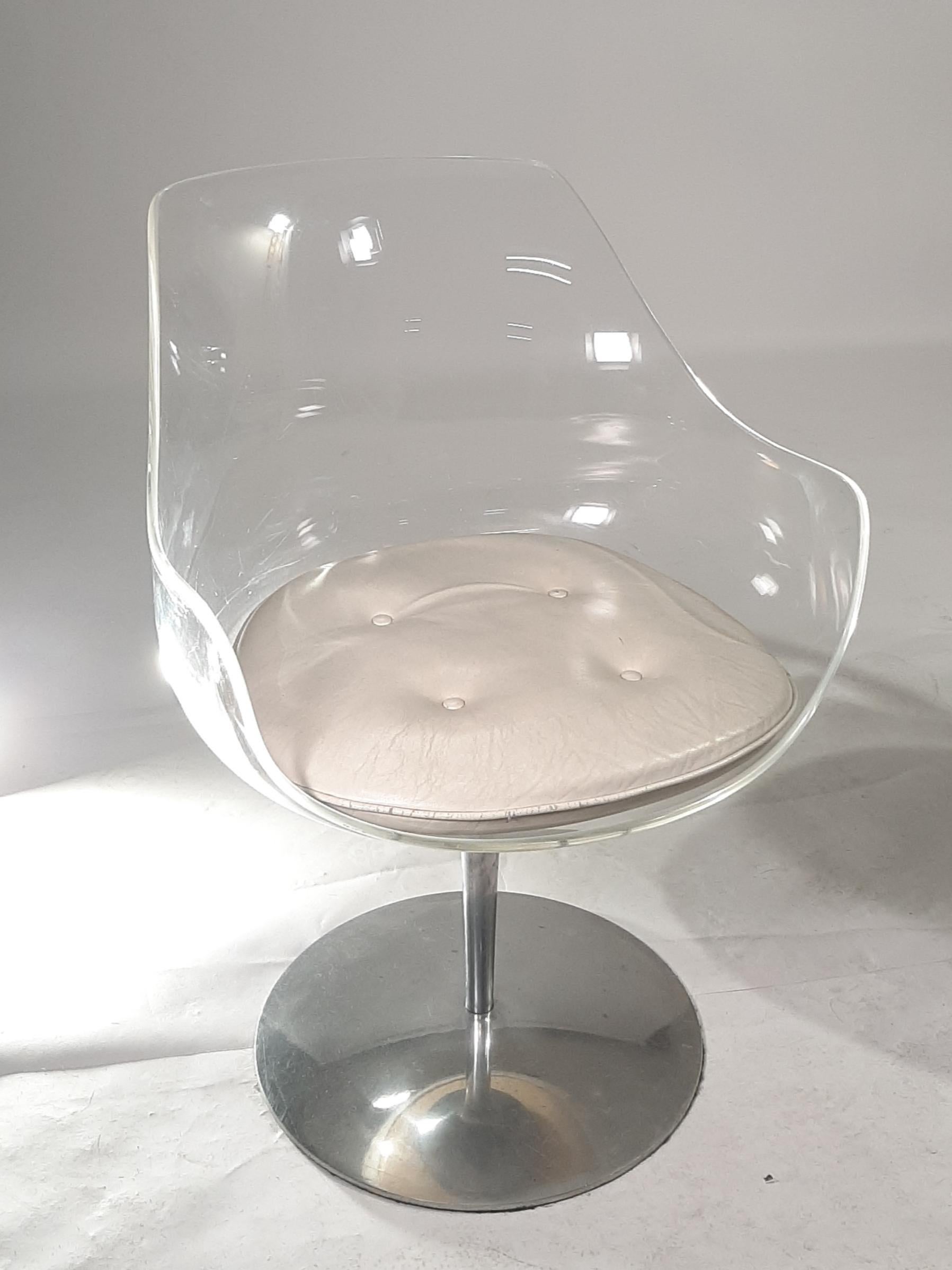 Mid-20th Century two lucite Champagner chairs designed by Erwine & Estelle Laverne, ca. 1960 For Sale