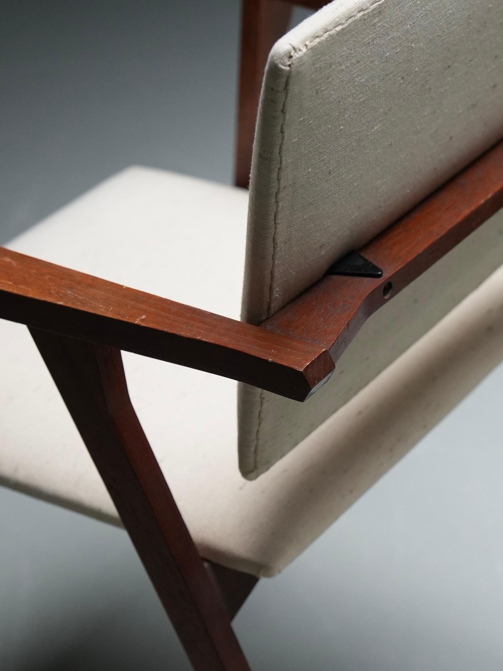 Two 'Luisa' Armchairs by Franco Albini in Oak, Metal and Fabric, Italy, 1949 In Good Condition For Sale In Uithoorn, NL
