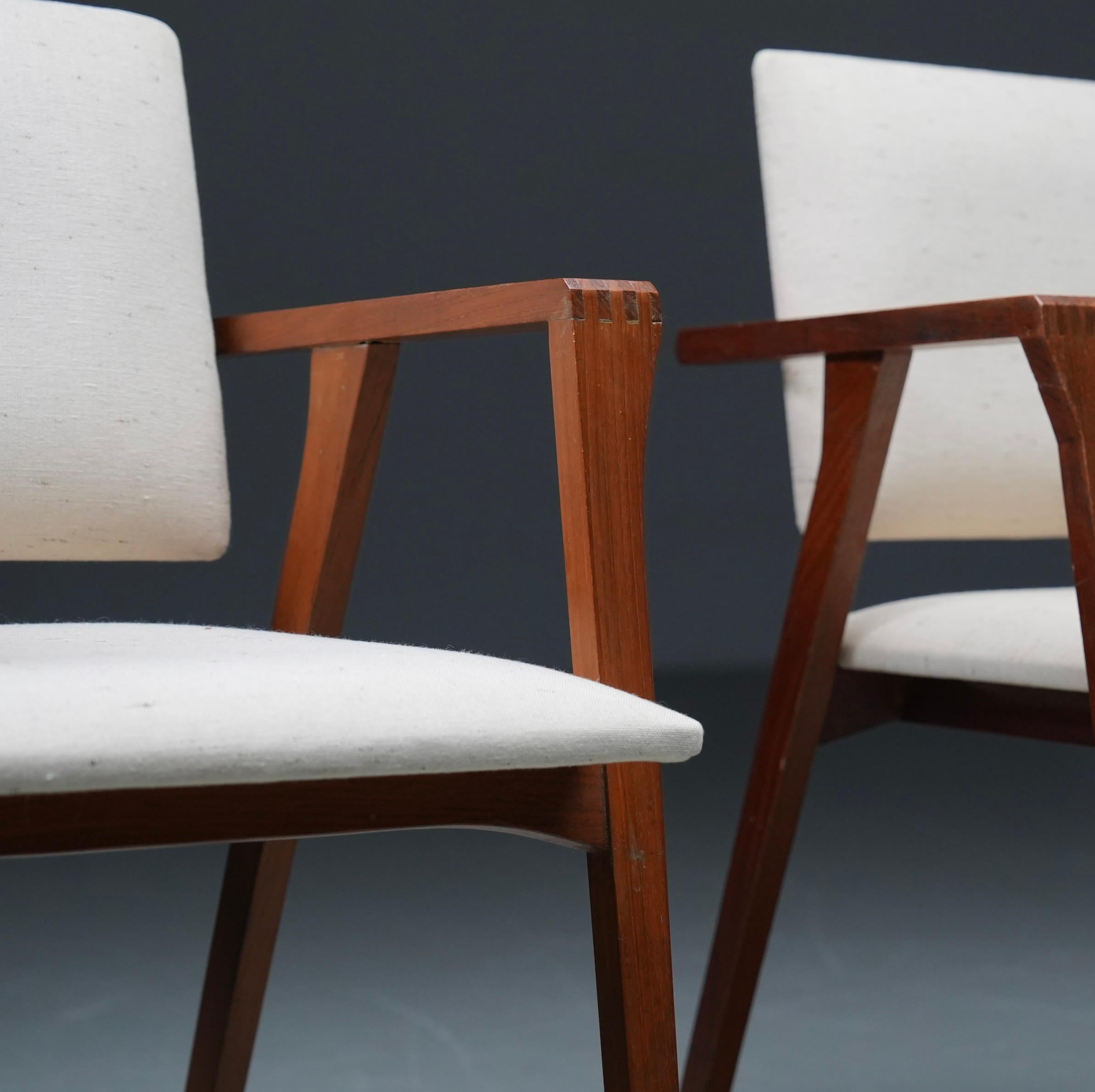 Two 'Luisa' Armchairs by Franco Albini in Oak, Metal and Fabric, Italy, 1949 For Sale 1