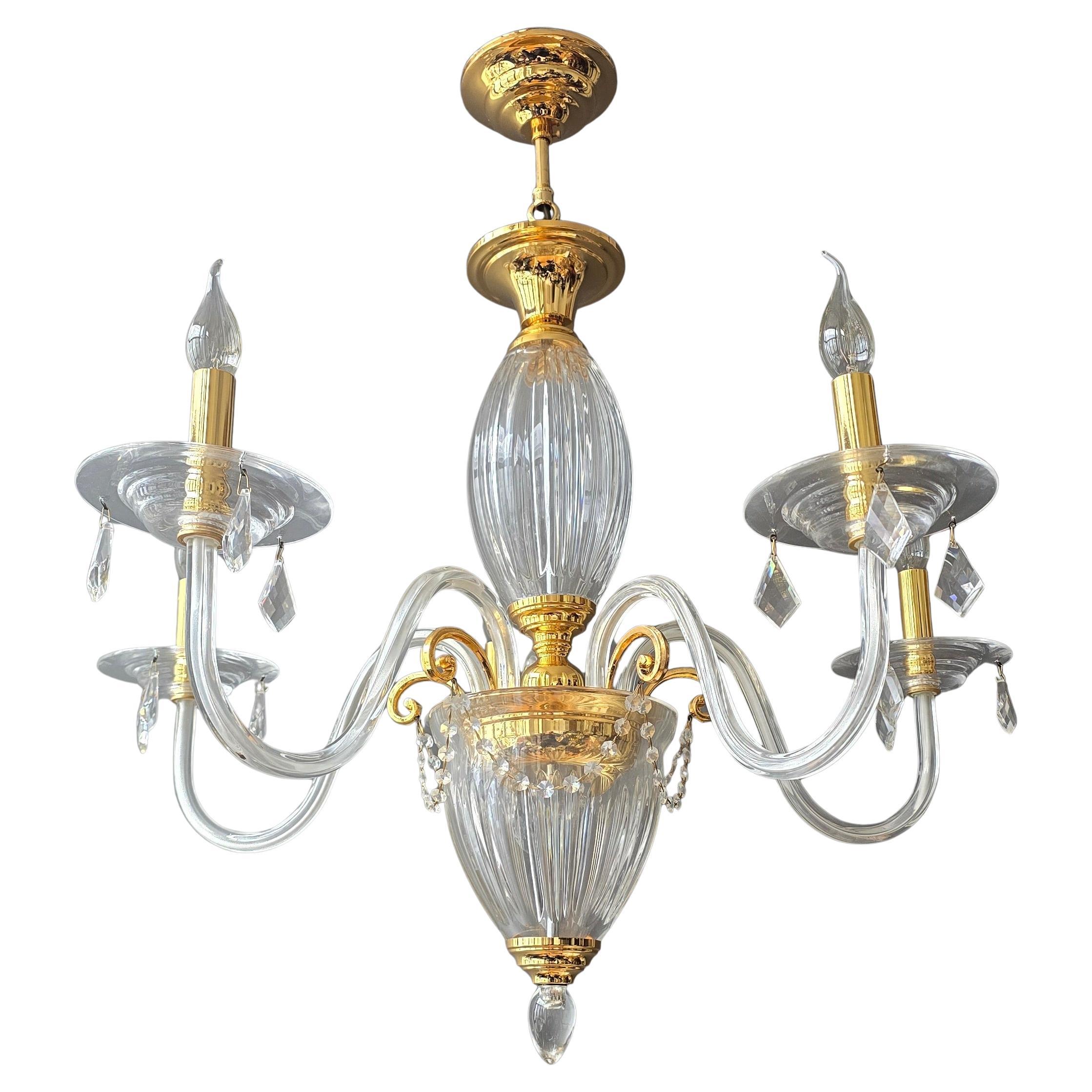 Due lussuosi lampadari in vetro trasparente e ottone dorato di Schuller, Spagna in vendita