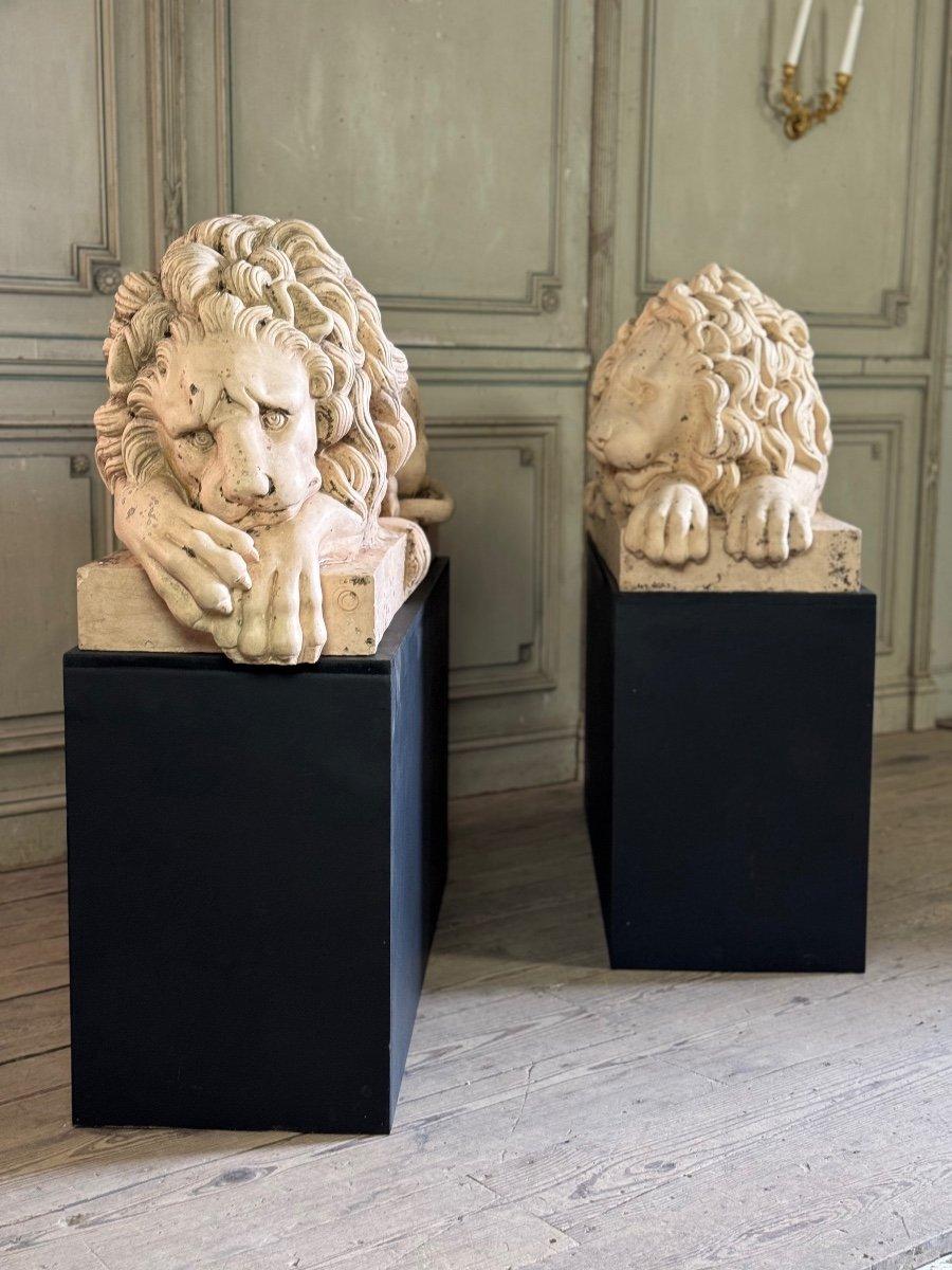 Two Lying Lions In White Terracotta After Canova, 19th Century For Sale 6