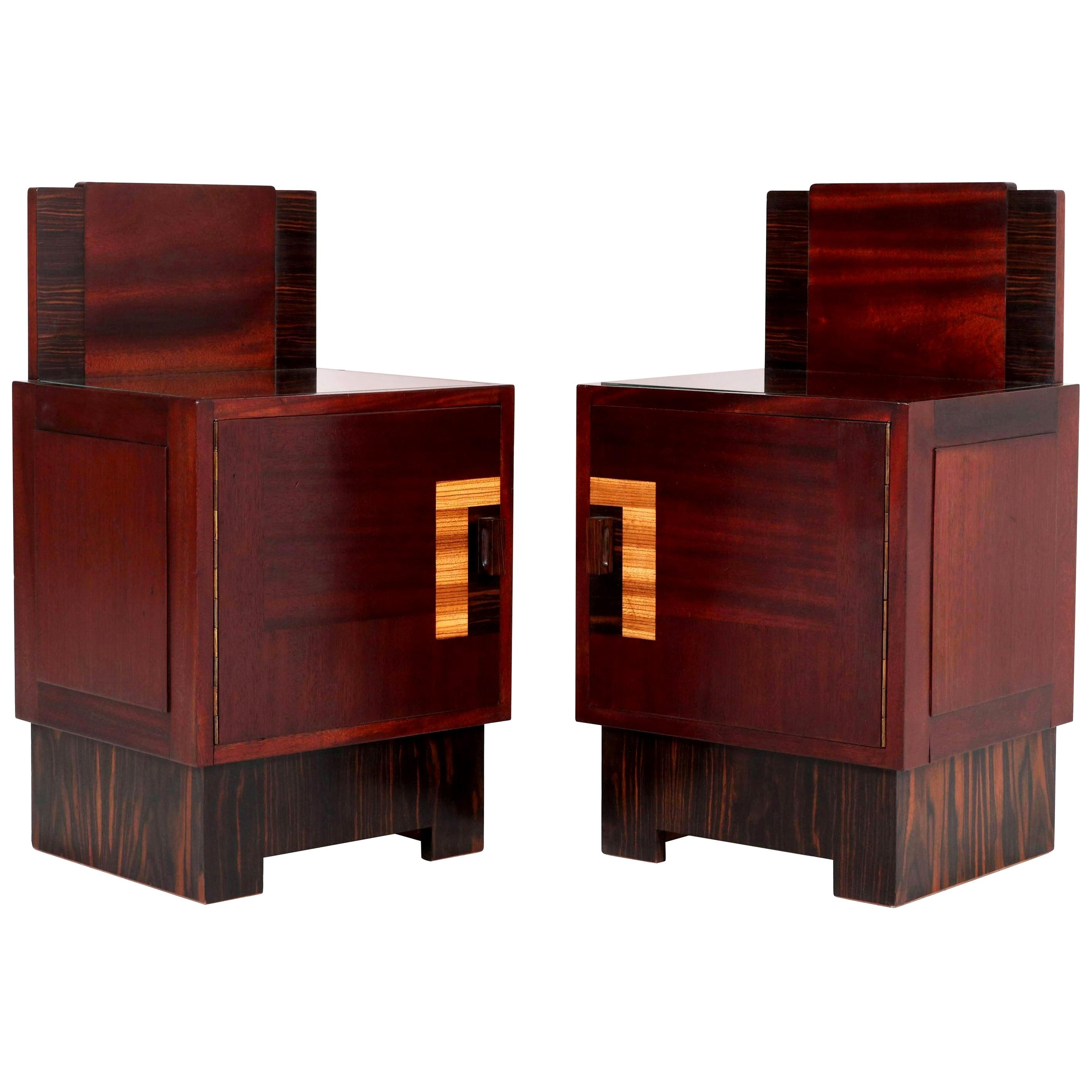 Two Mahogany Art Deco Haagse School Nightstands by 
t Woonhuys, Amsterdam