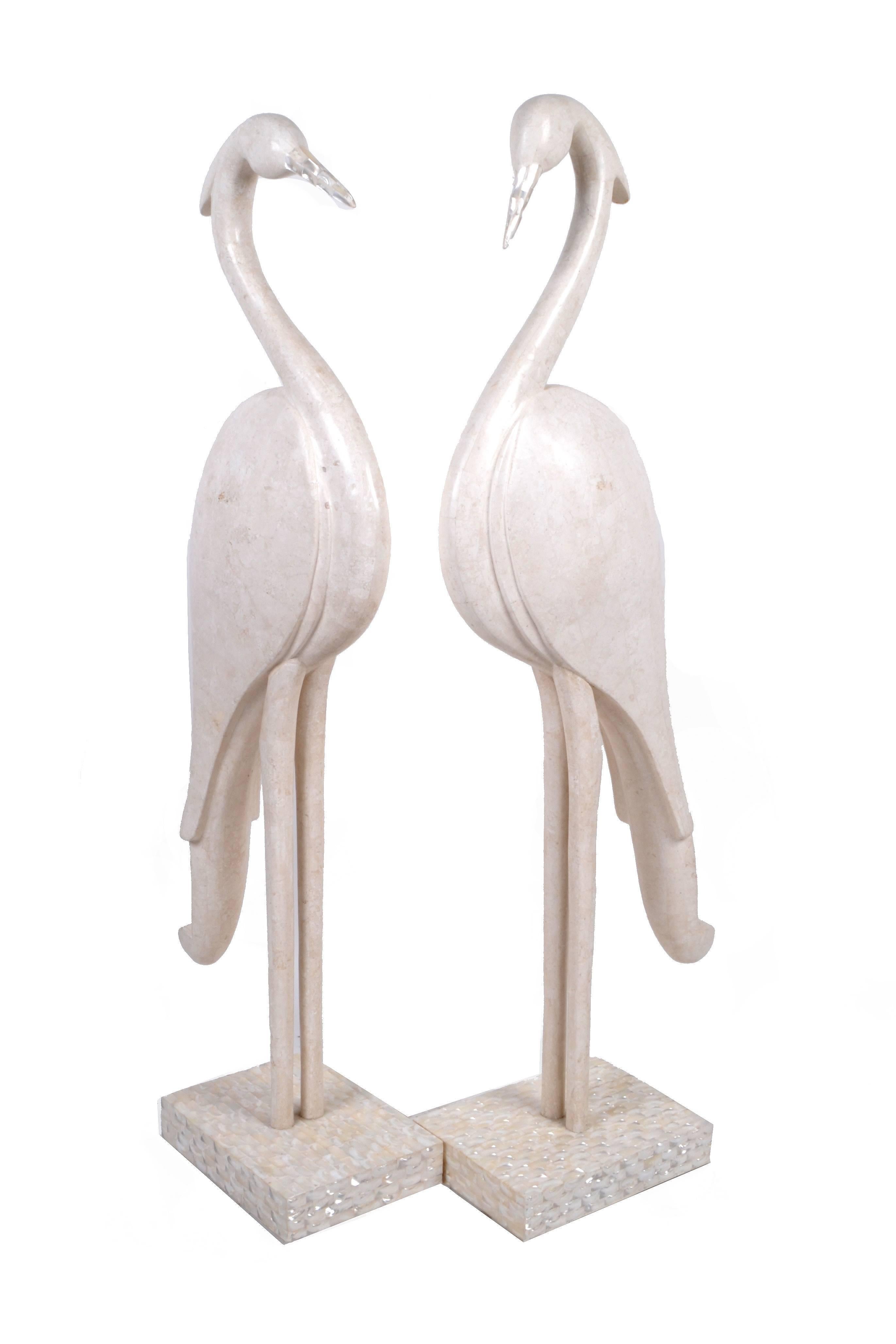 Deux oiseaux de la collection Marquis de Beverly Hills, pierre blanche ivoire et pierre fossile en vente 1